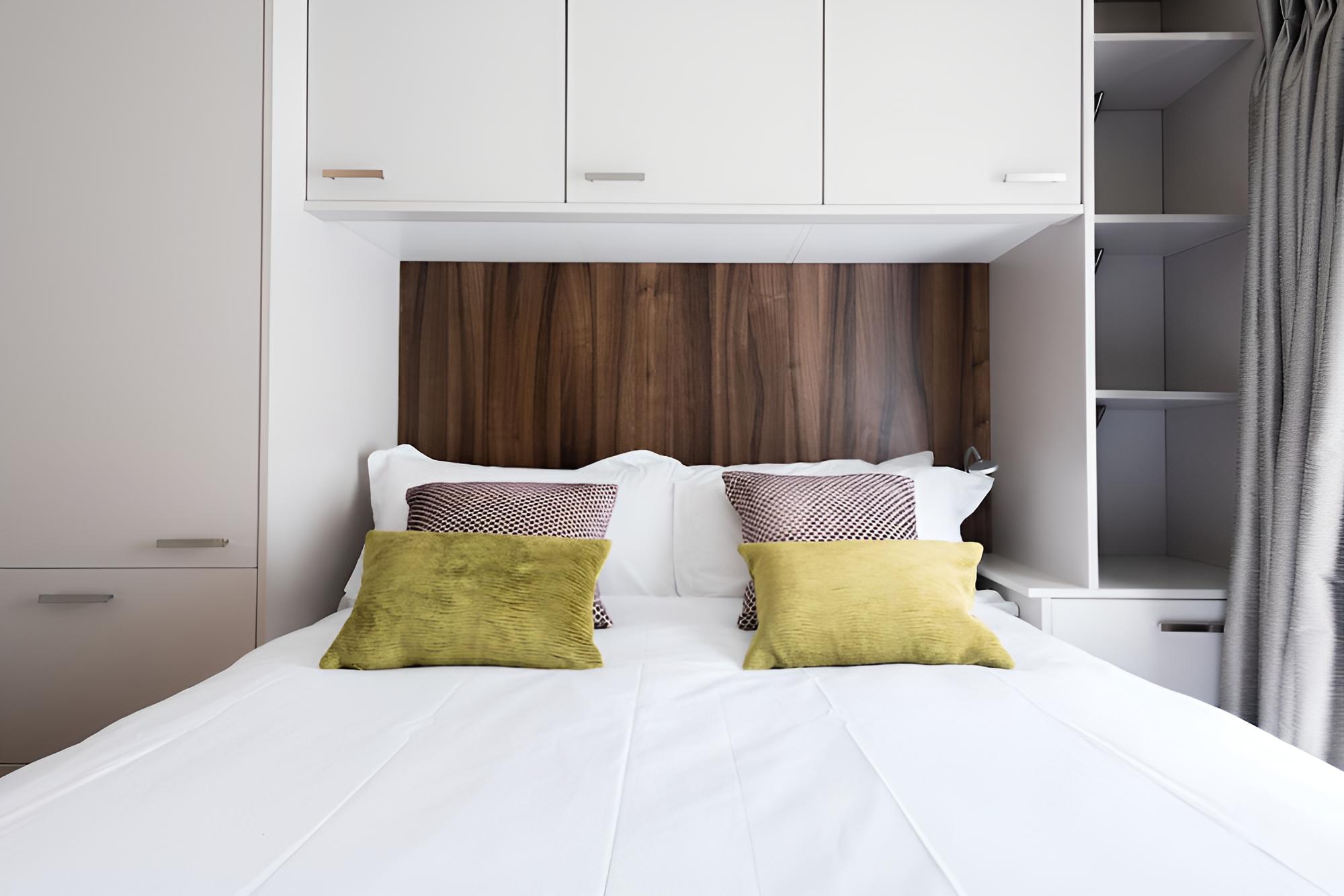 The Escalier Mews - Stunning 3BDR Mews Home Flooded with Natural Light