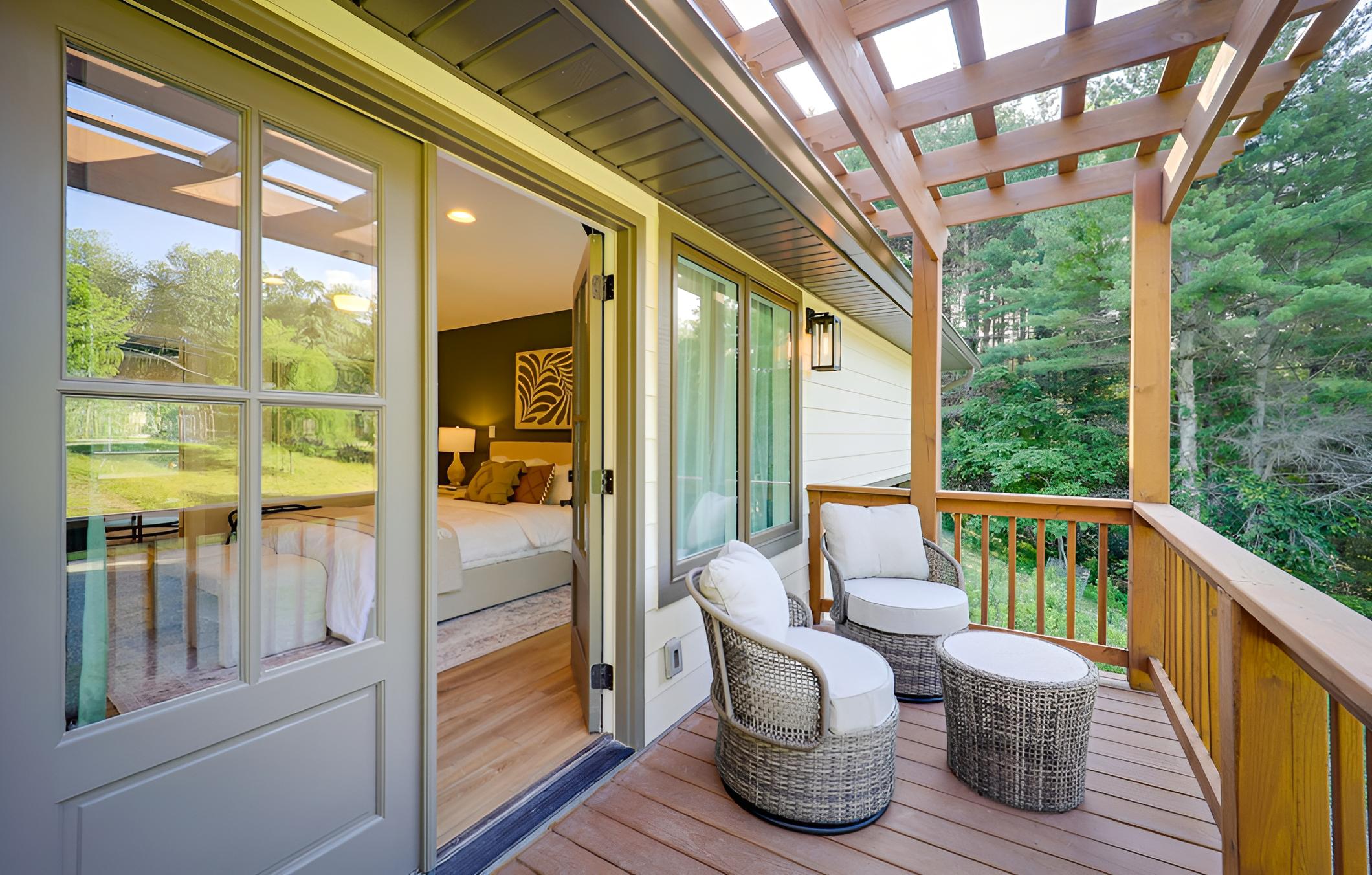 Bakersville Sanctuary w/ Stunning Scenery, Hot Tub