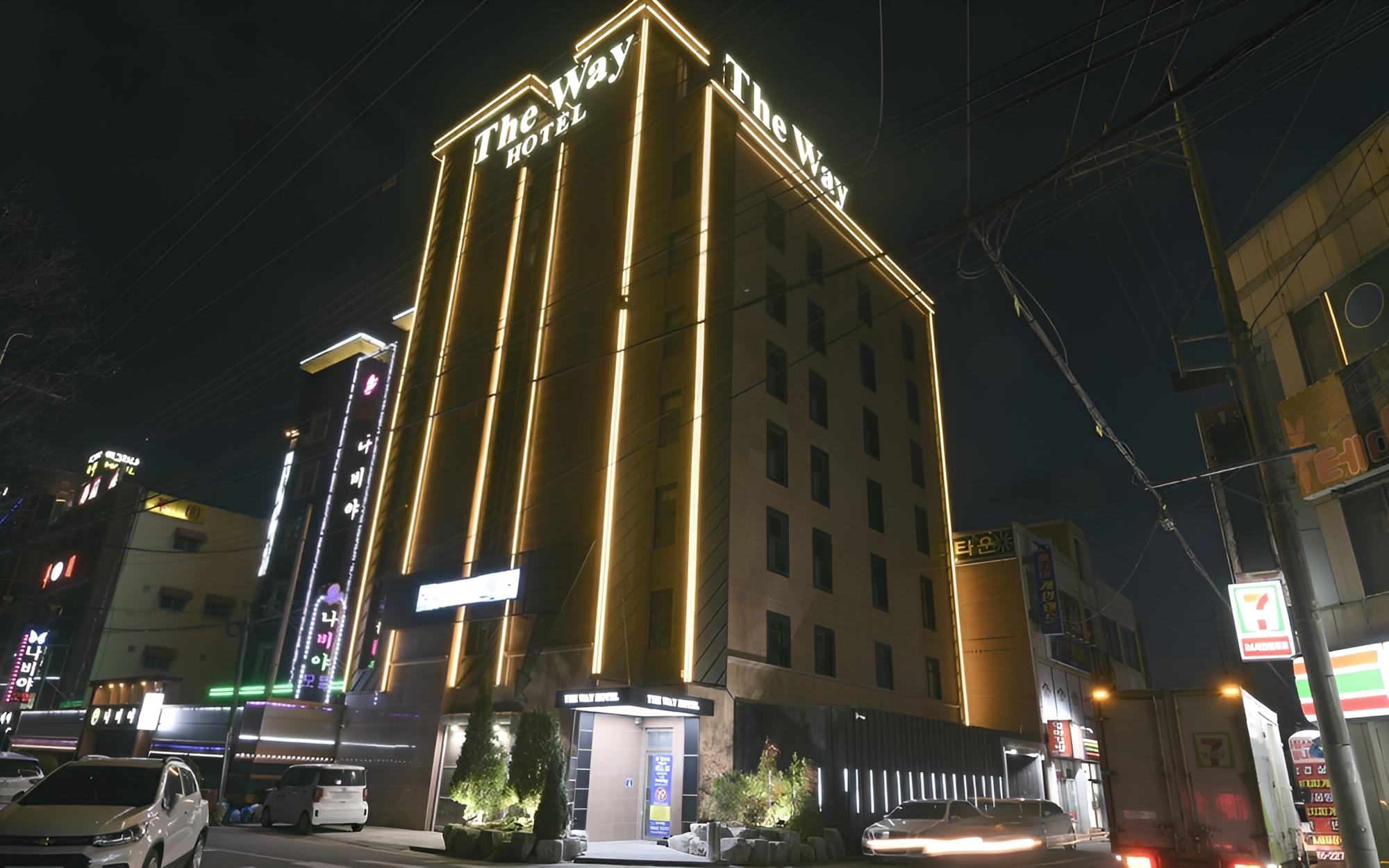 Iksan The Way Hotel
