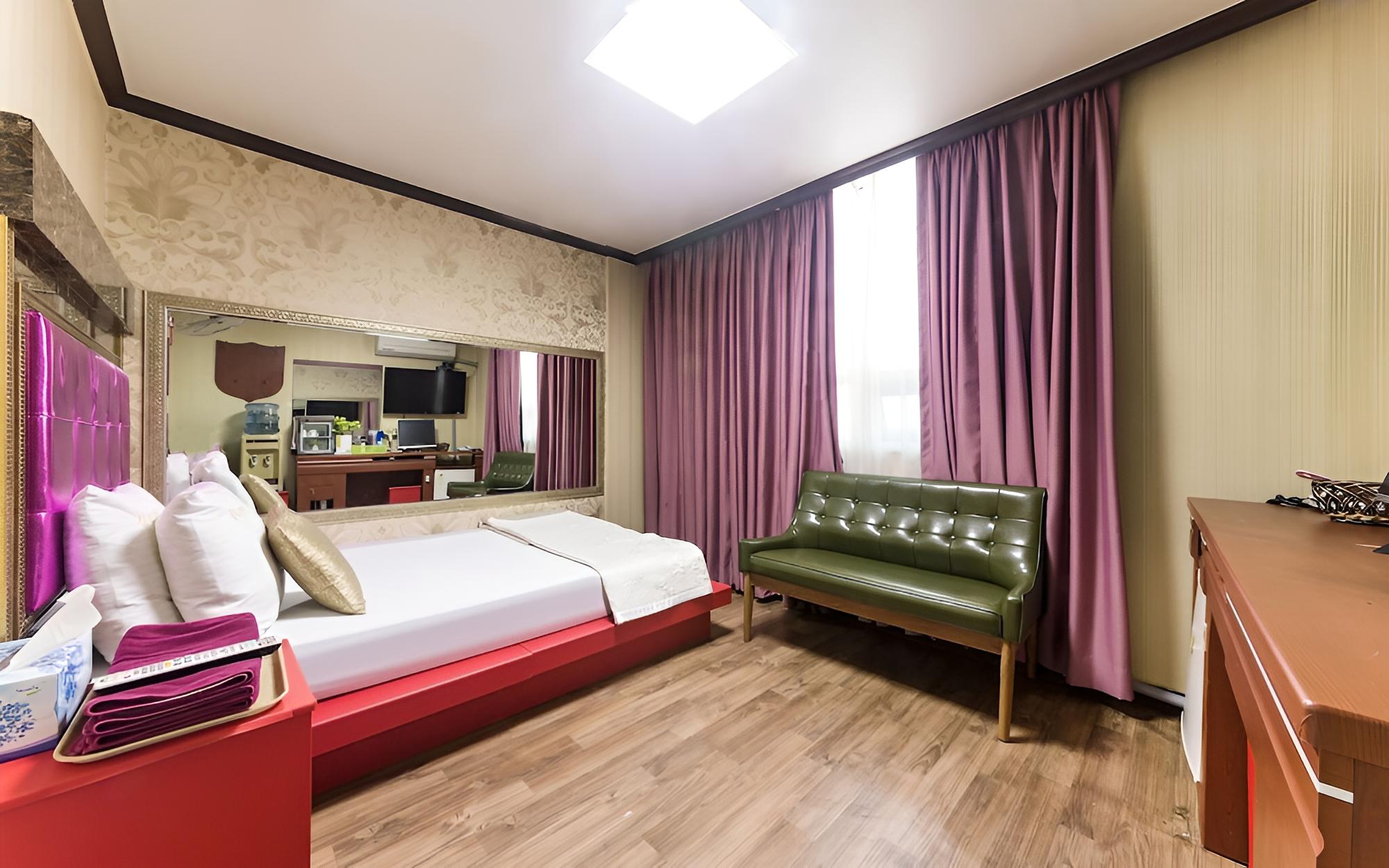 Pocheon Shilla Motel