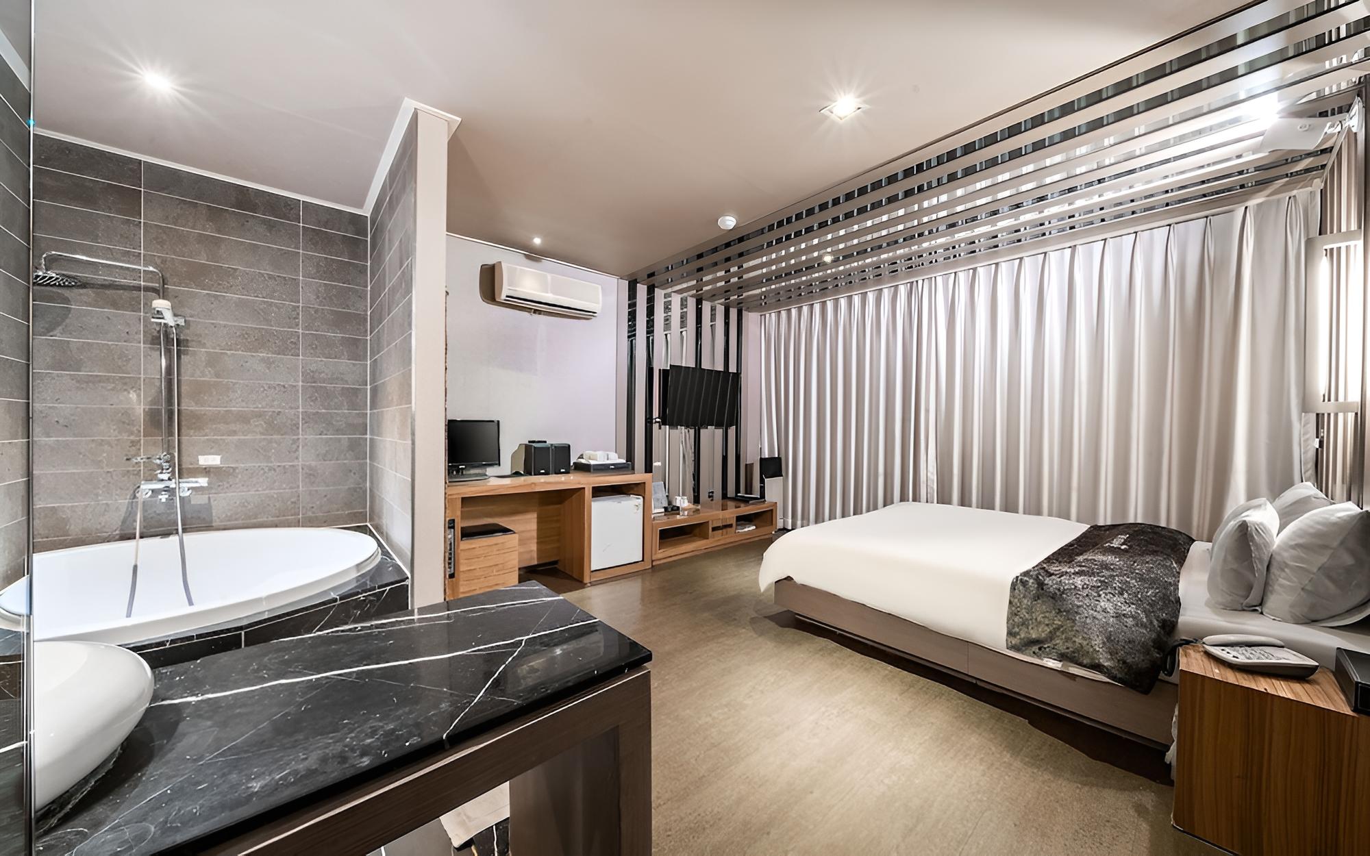 Wolgot Hotel Yeon view 3