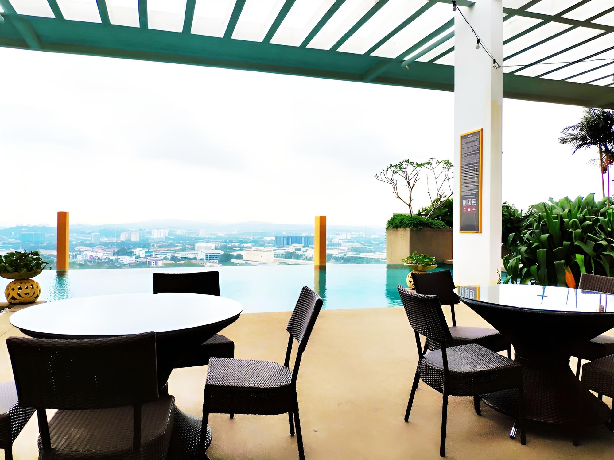 Subang Loft, 5 pax, 3 min to Subang Parade
