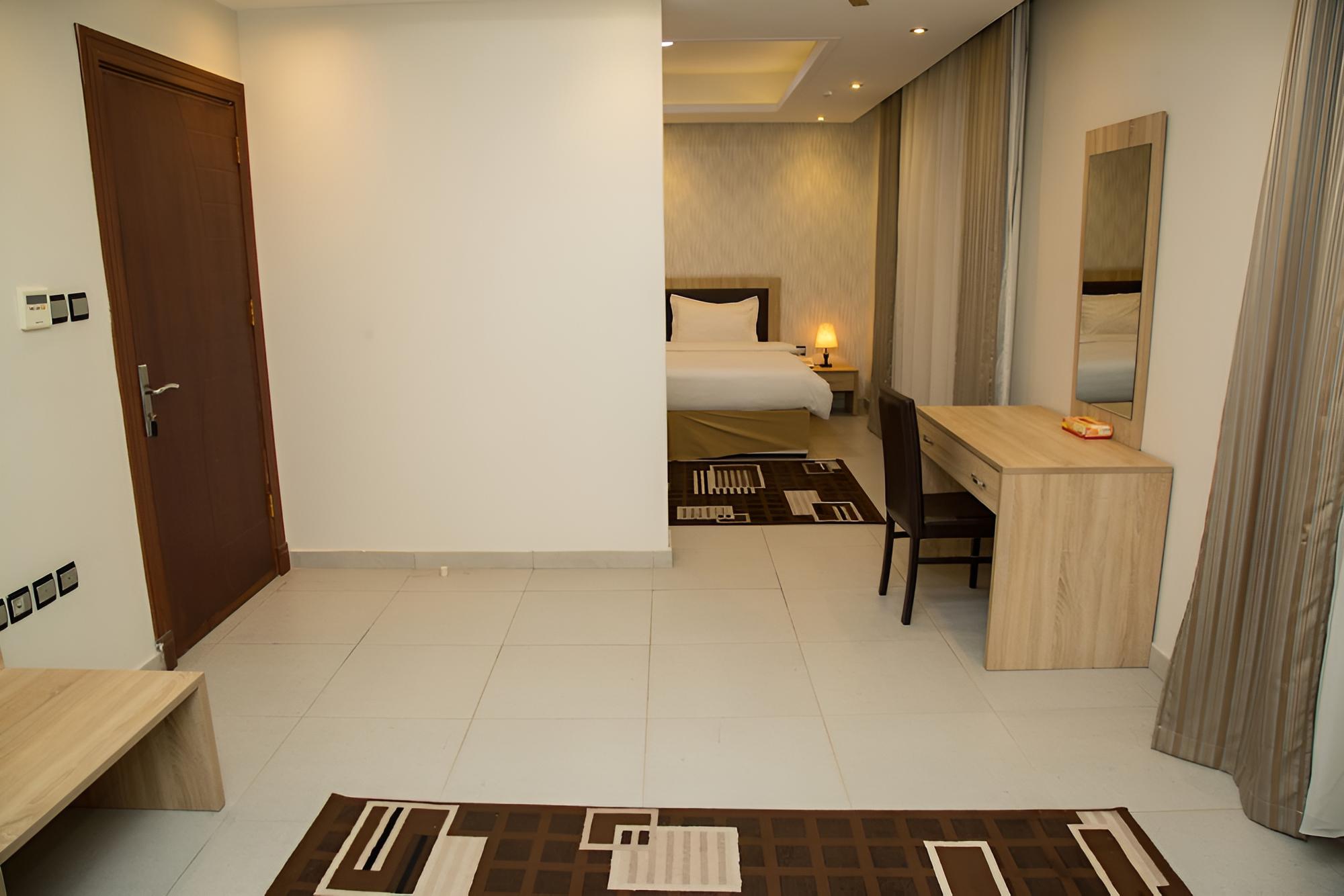 Oasis Rise Hotel Apartments