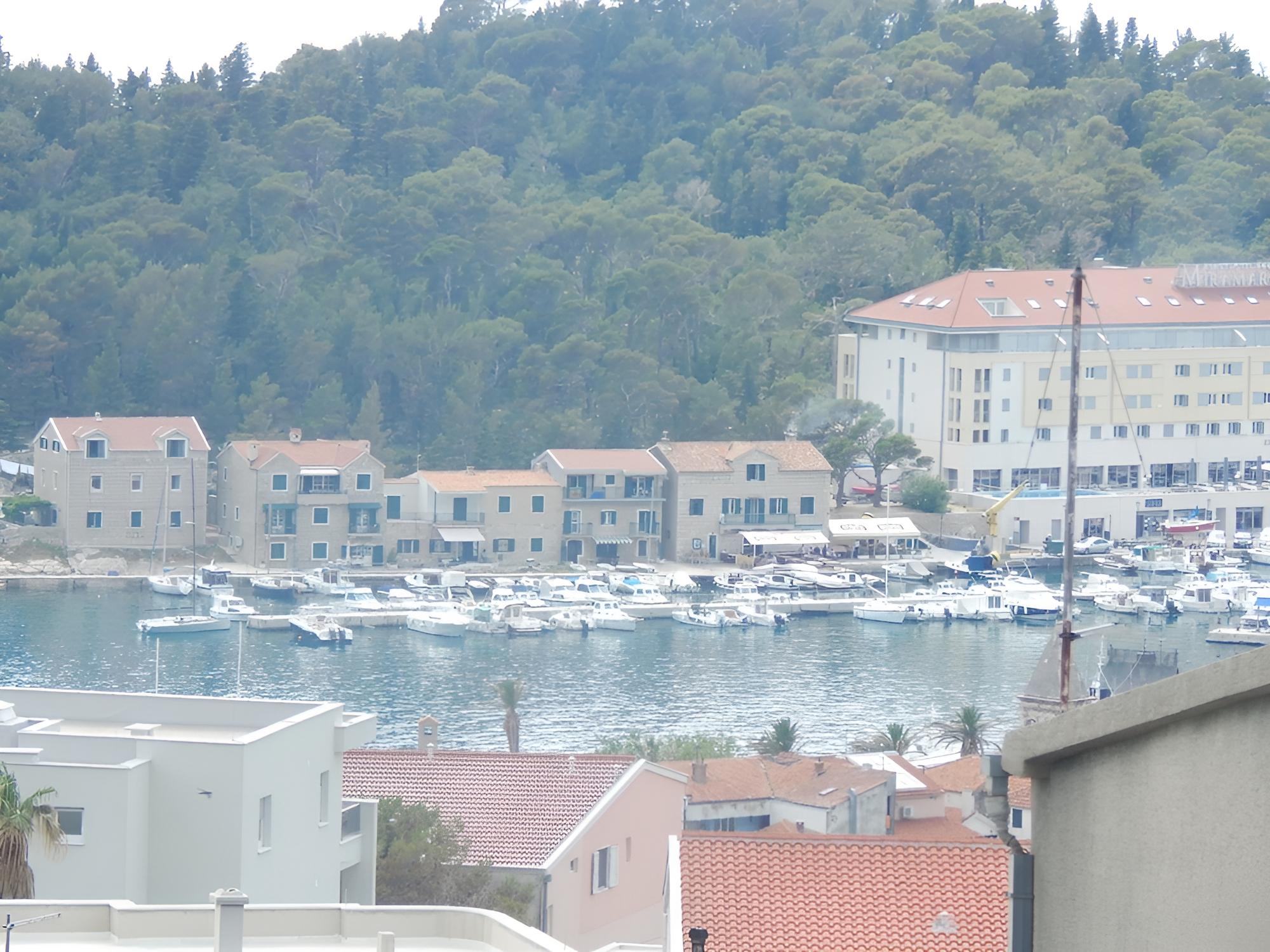Alica - Free Parking - A