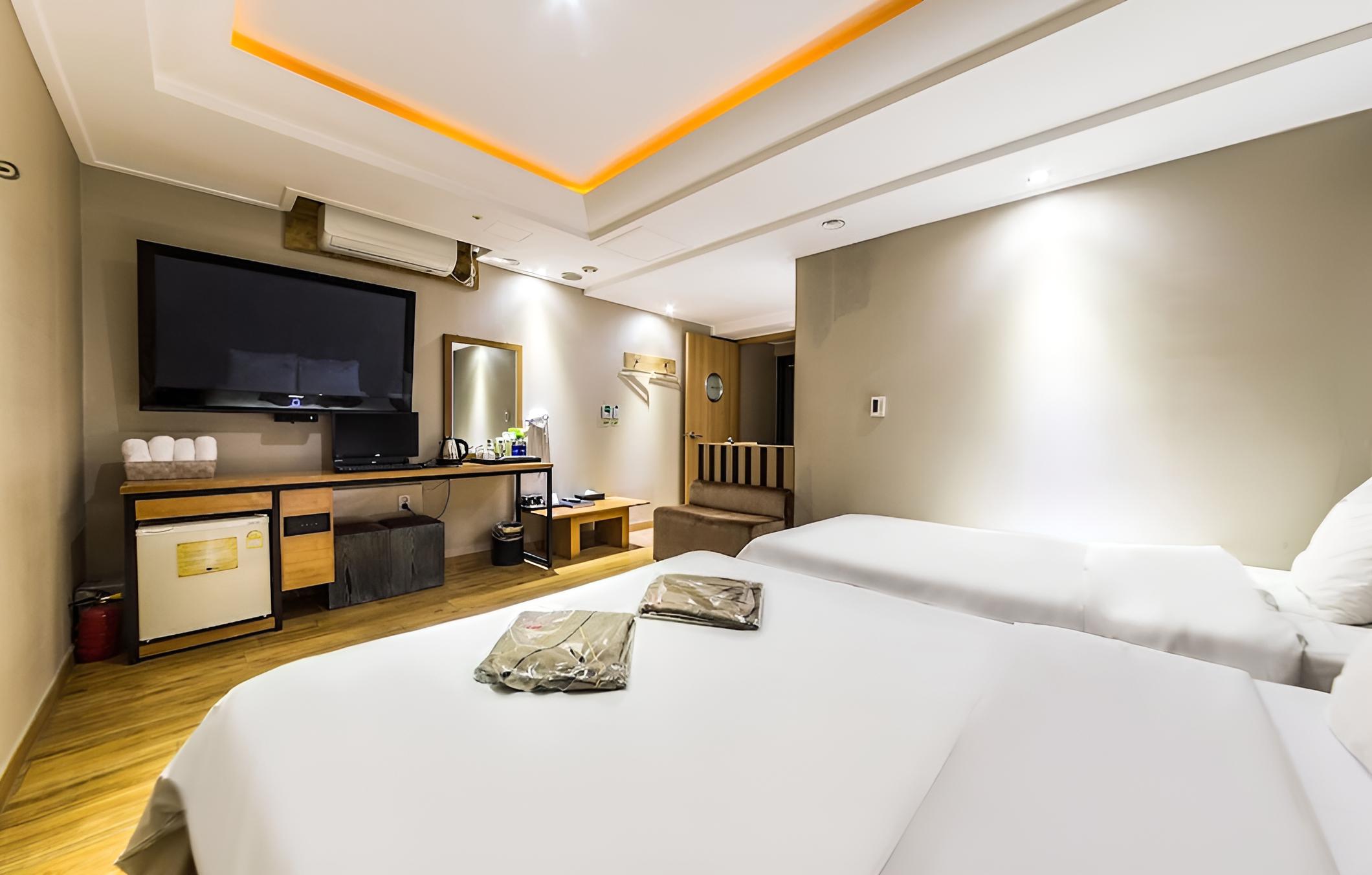 Gildong Argo Hotel