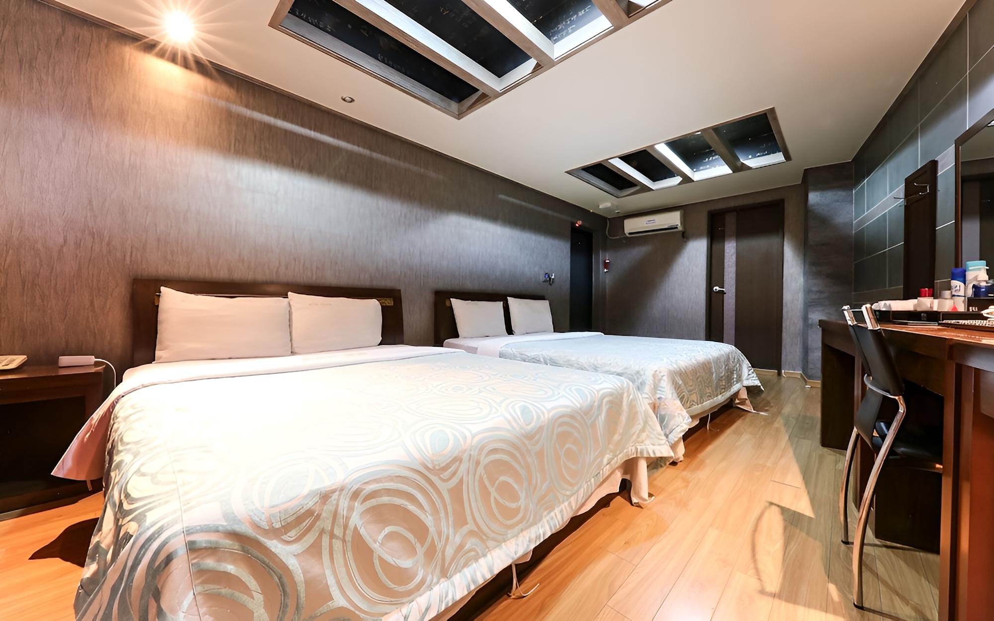 Jincheon Palace