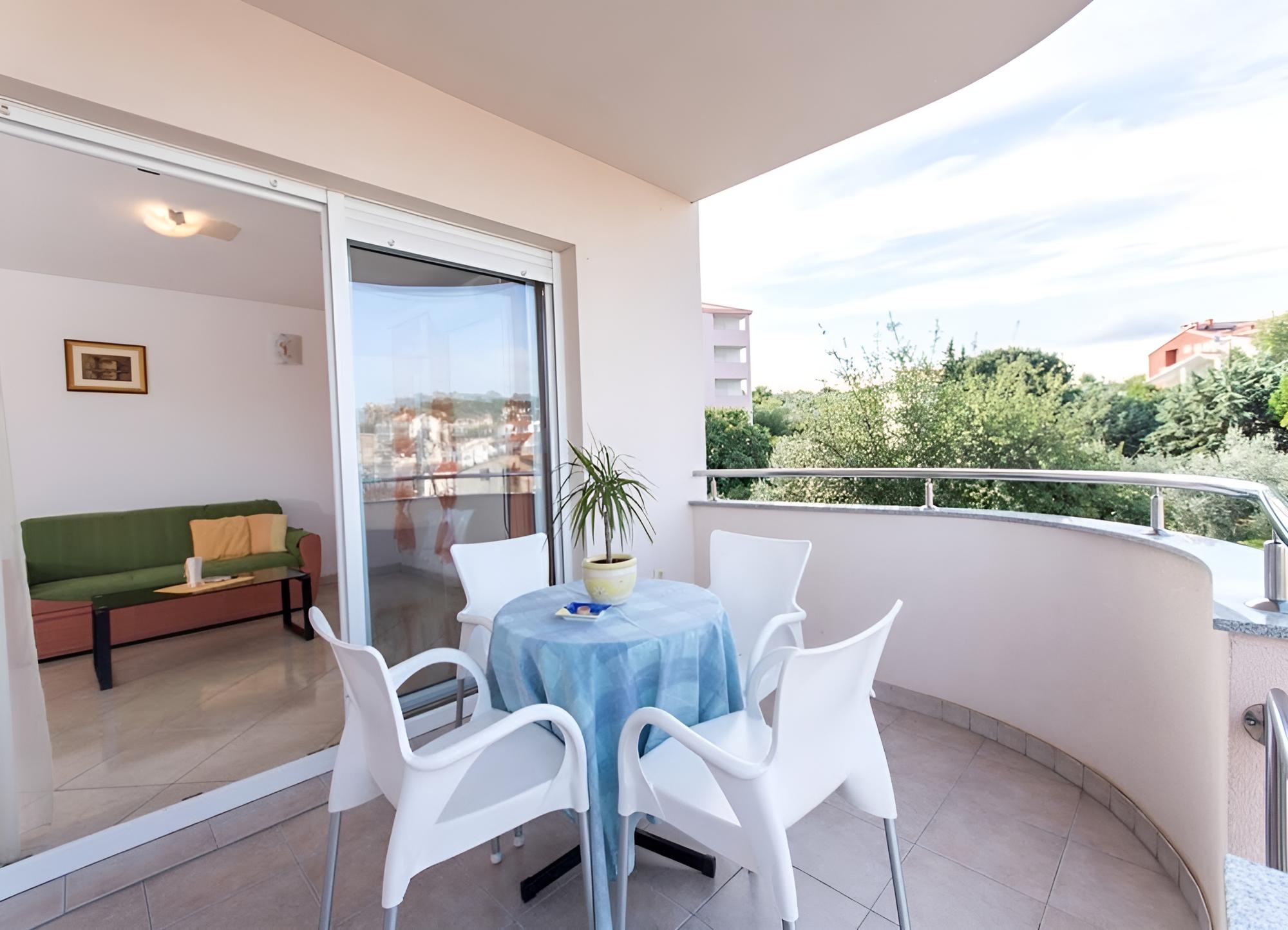 Slavica - 70 m From the Beach - Lero1
