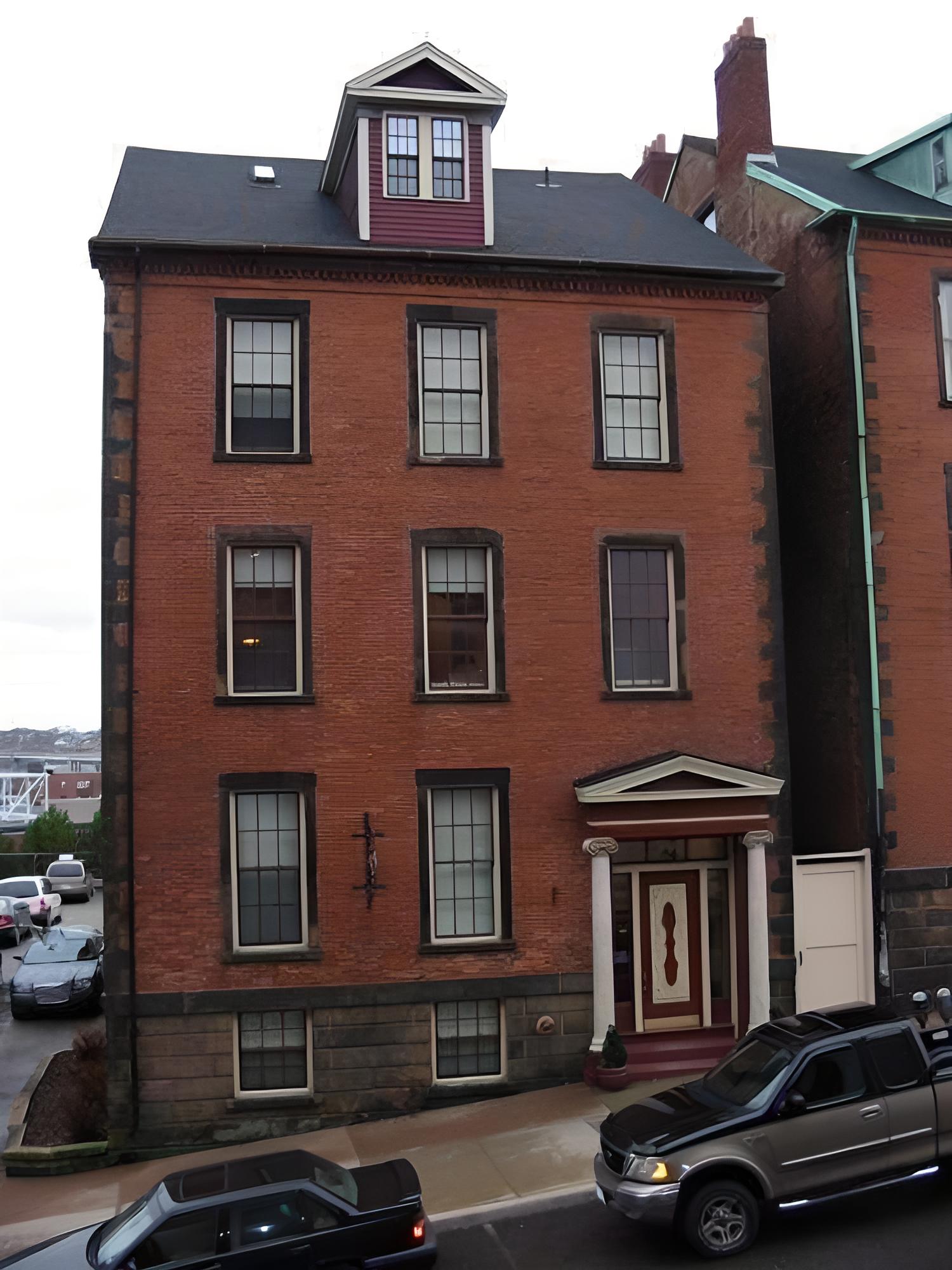 Chipman Hill Suites - Senator Dever House