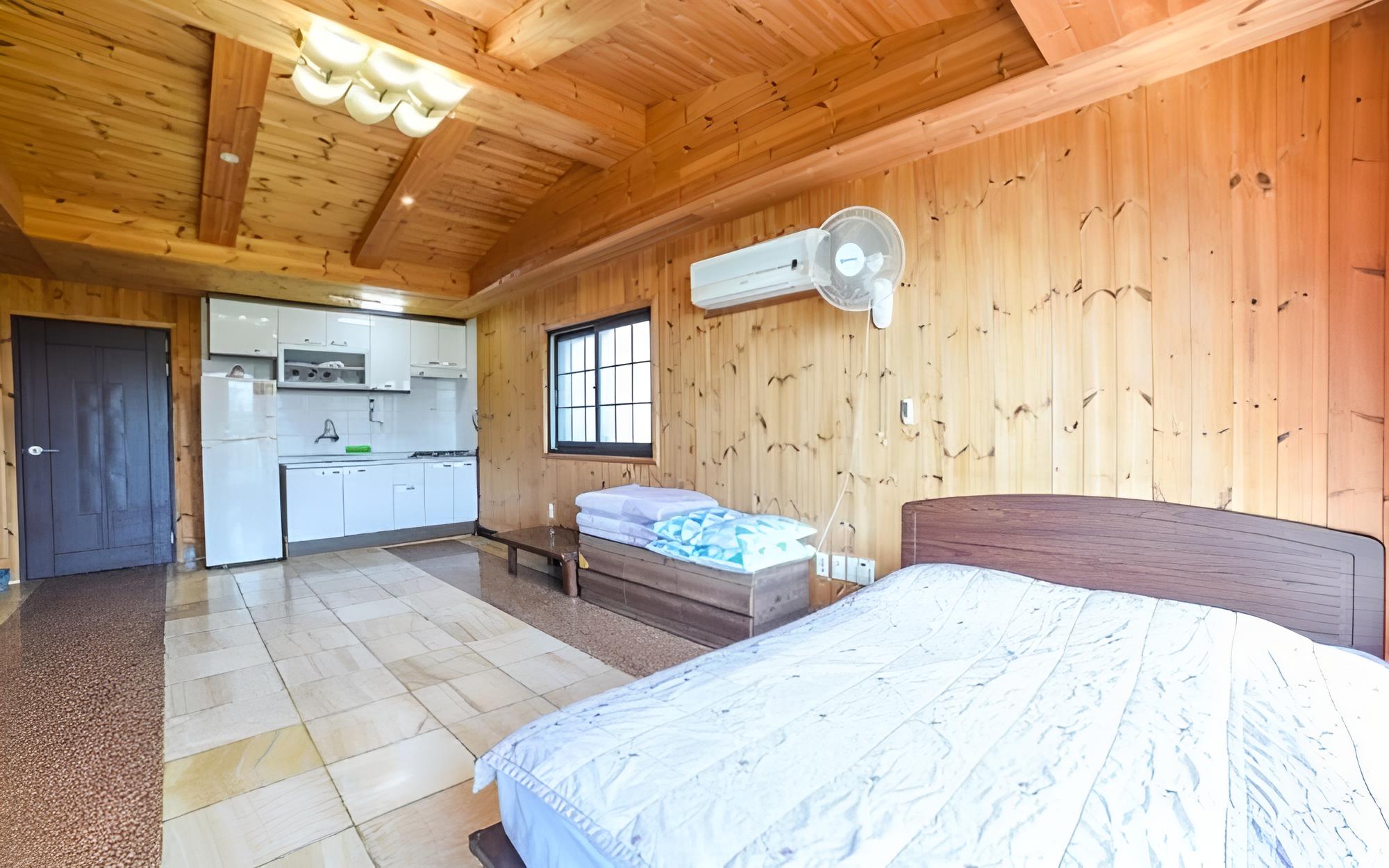 Tongyeong Travel Guest Pension view 2