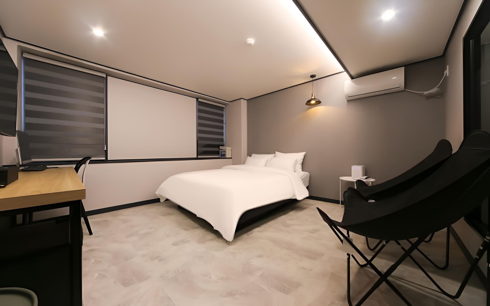 Changwon Bongok-dong Fine Avenue Hotel view 2