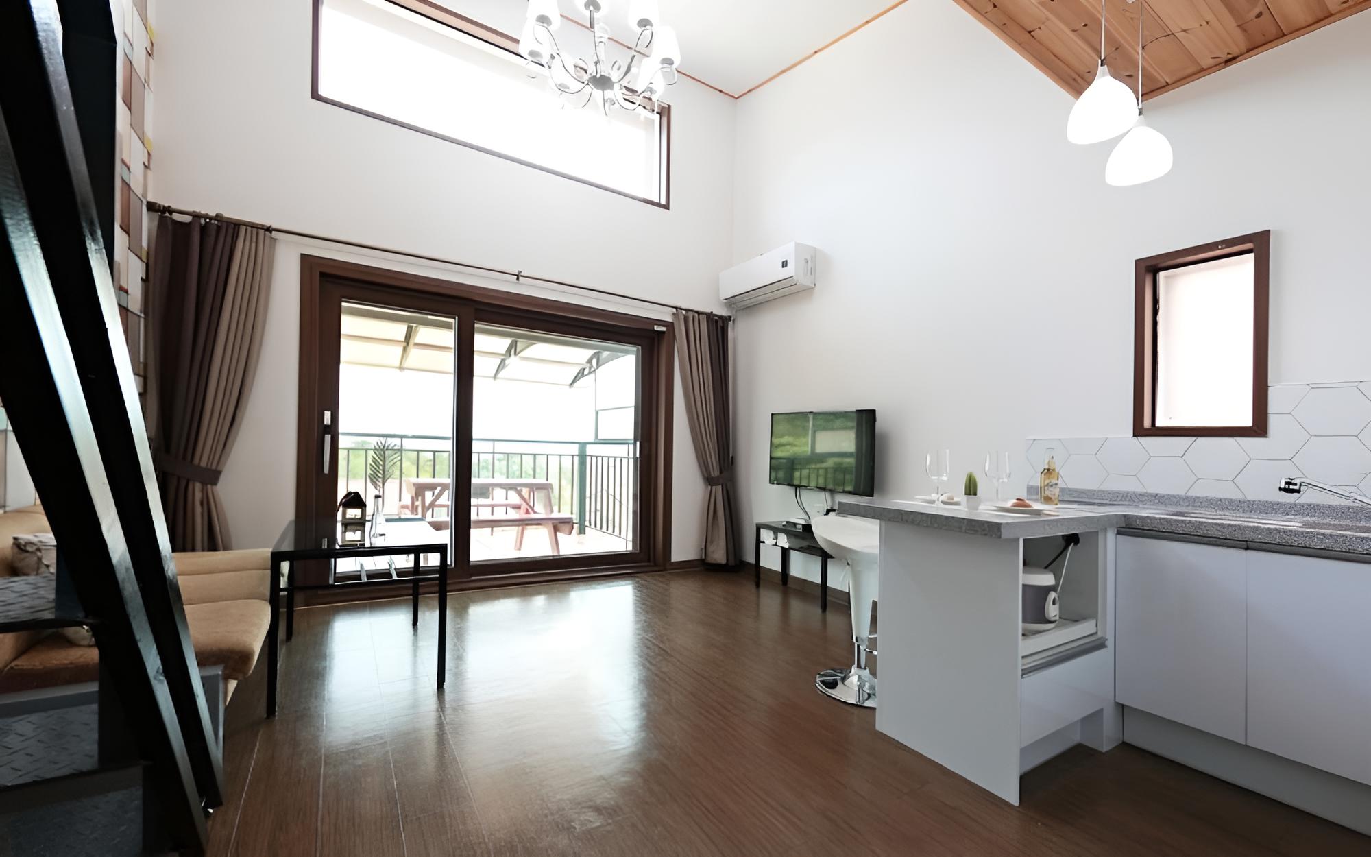Gyeongju Beverly Hills Pension