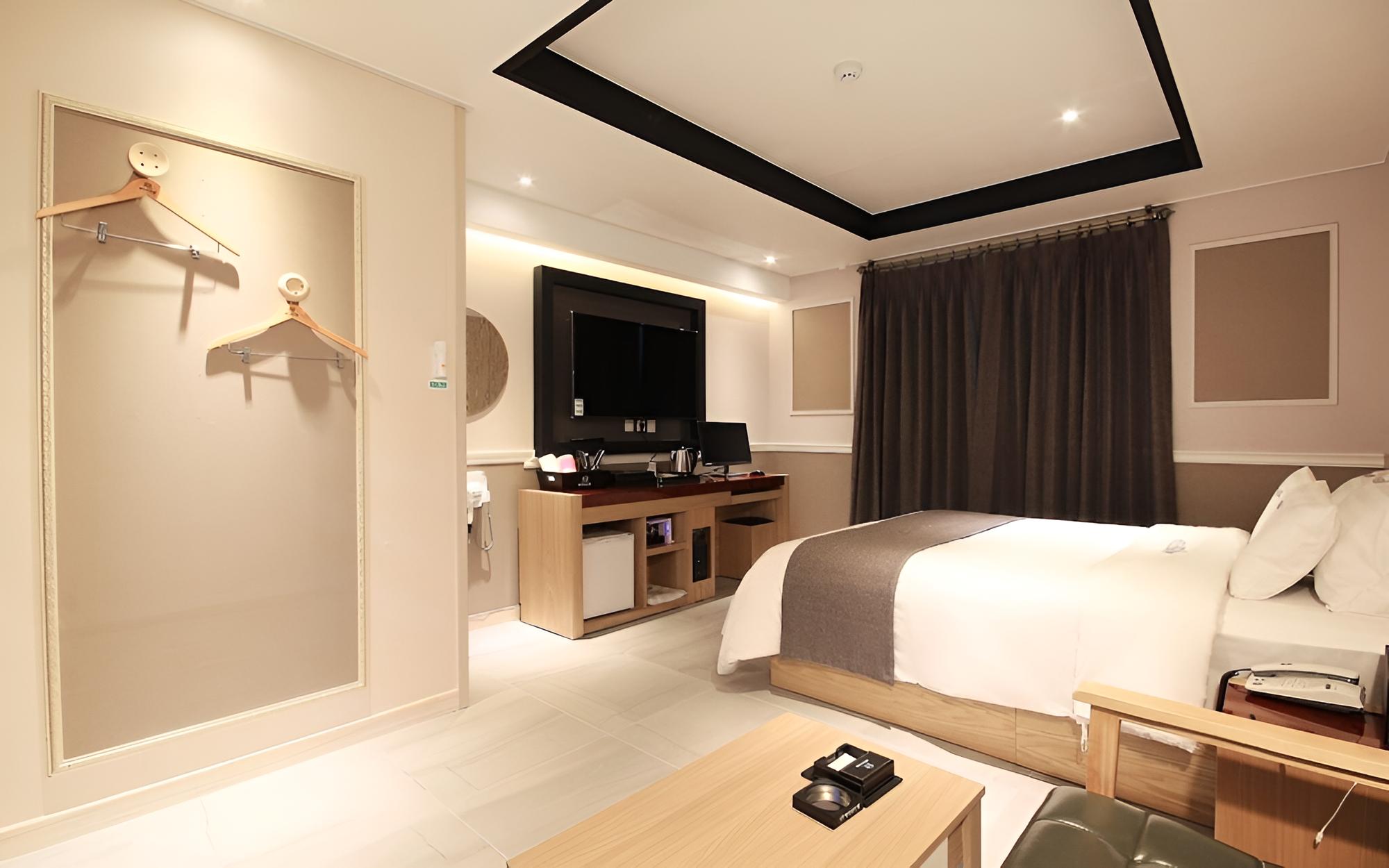 Gunsan Hera Self Check-in Motel