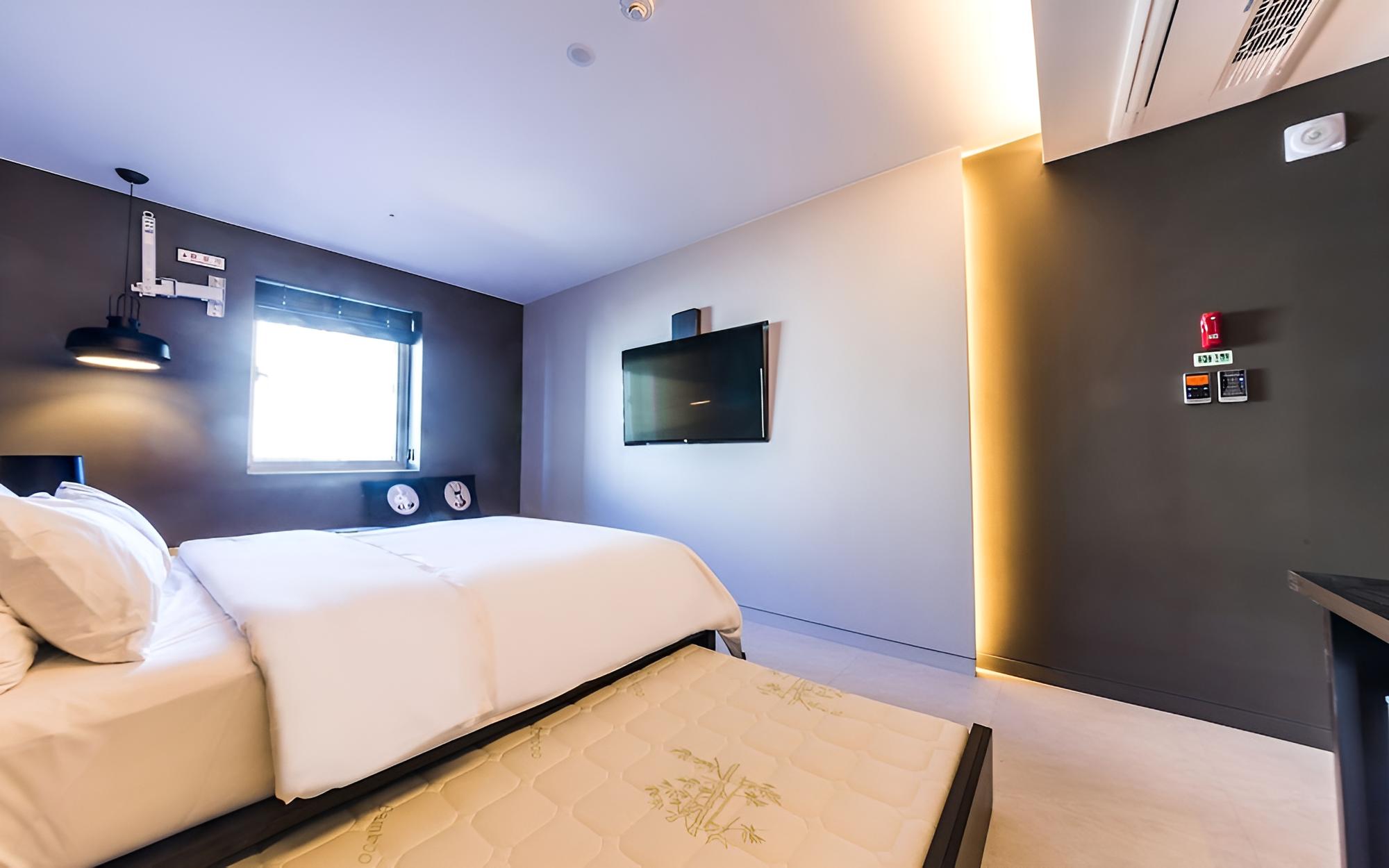 Hwaseong Afeel Hotel
