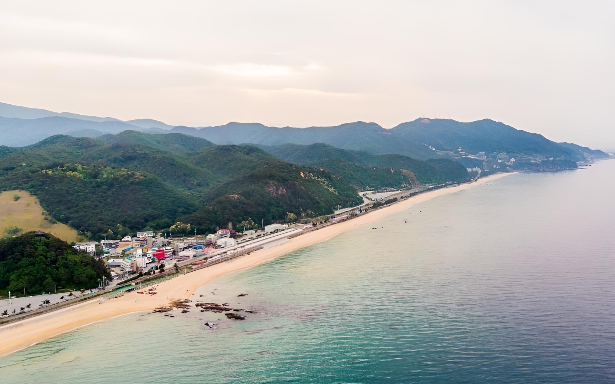Gangneung Jeongdongjin Joyful Pension