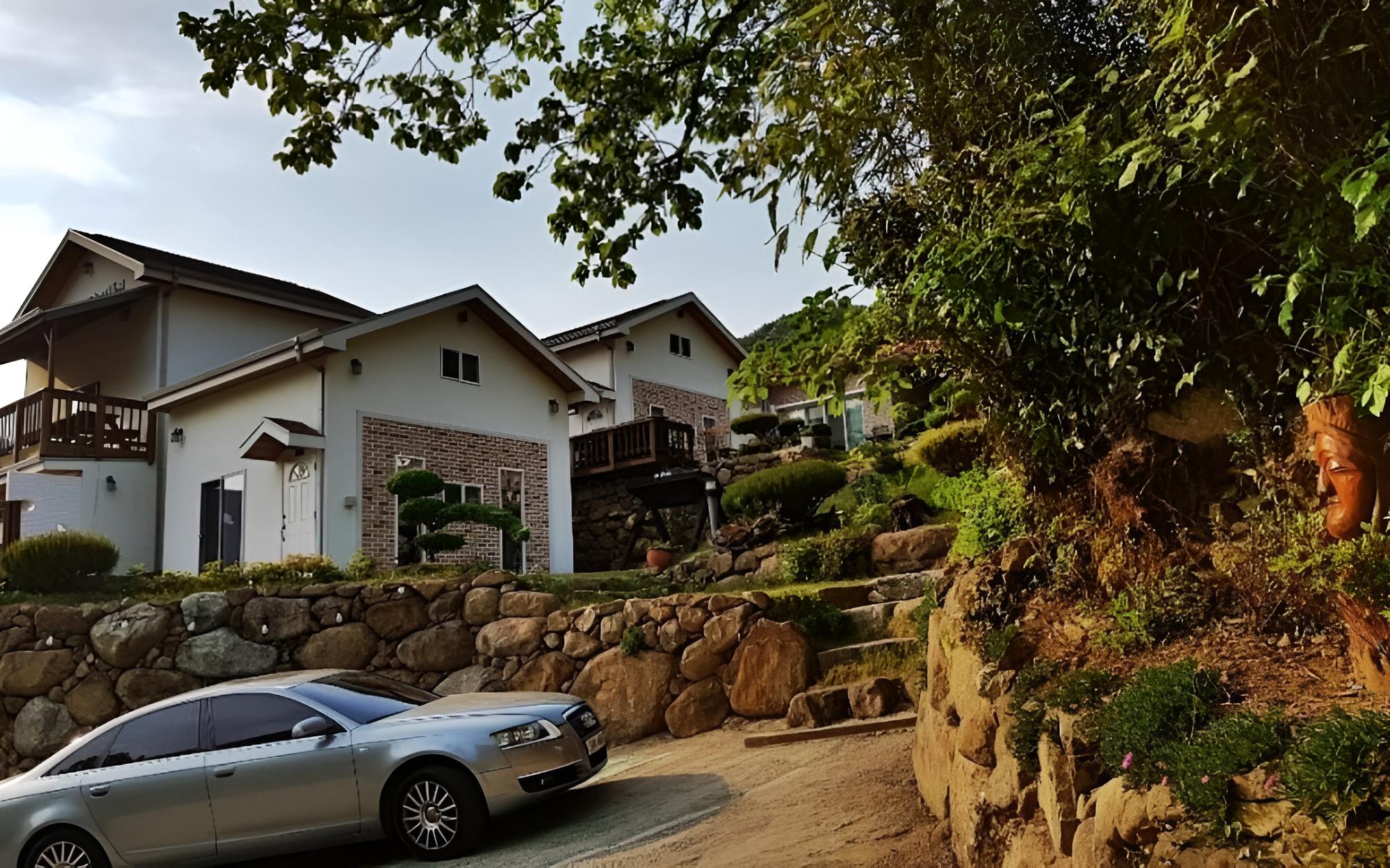 Hadong Jiri Mountain Saesori Pension
