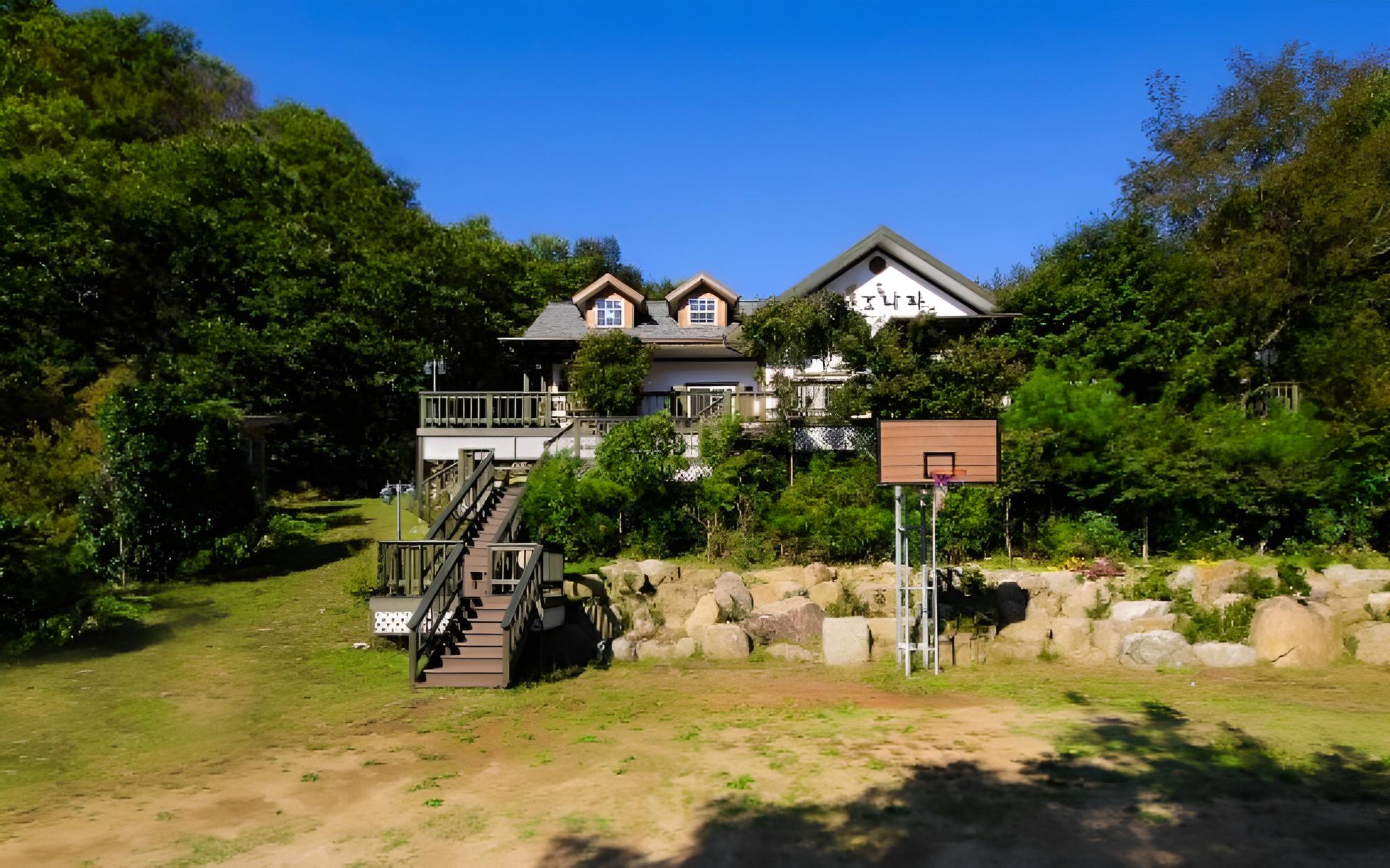 Gwangyang Hajo Country Pension