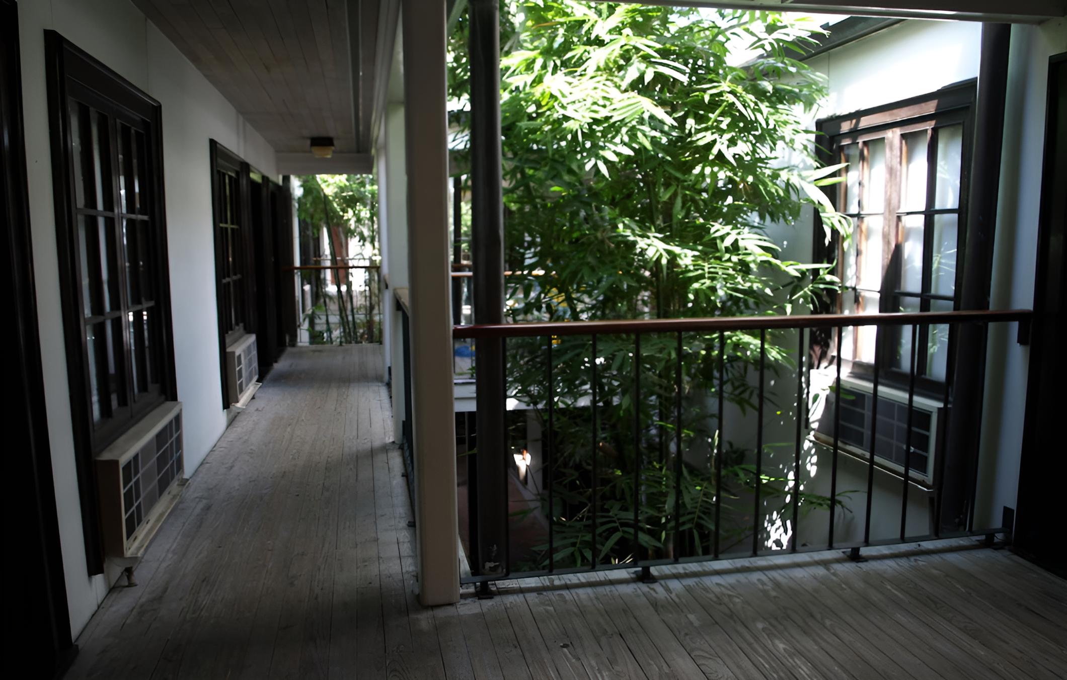 New Orleans Vacations - Prytania Park Hotel - Property Image 12