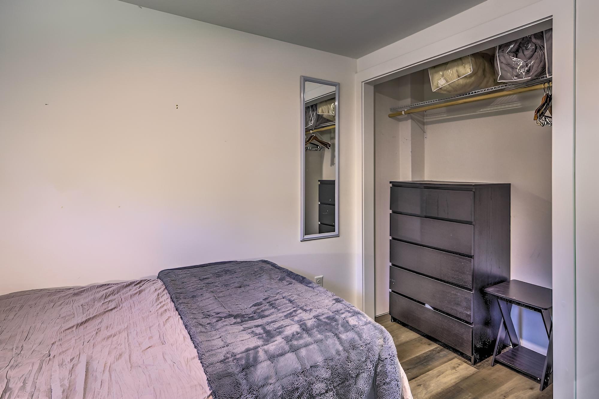 Cozy Bethel Escape w/ Views < 10 Mi to Ski!