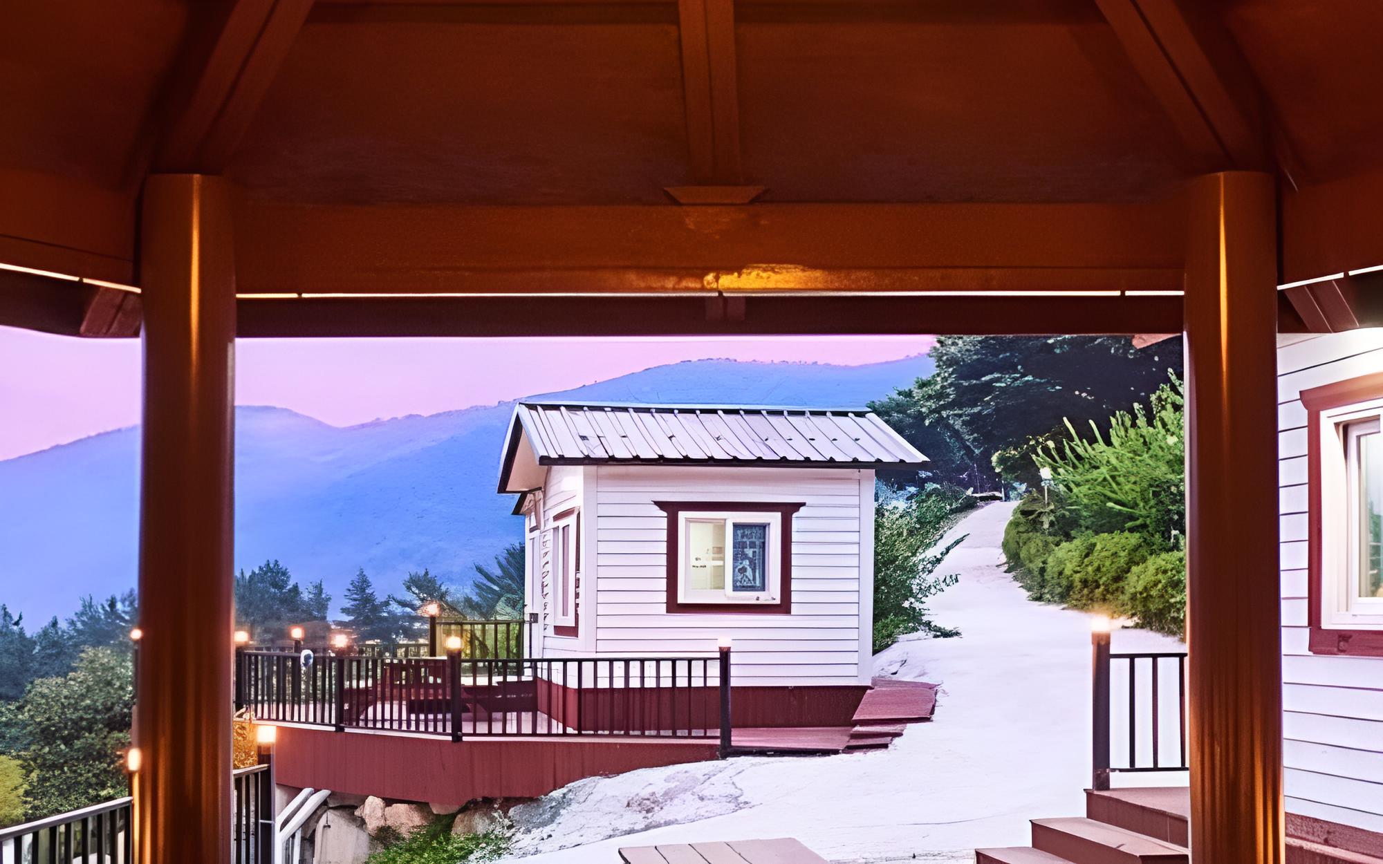 Yeosu Dolsan Healing Pension view 2