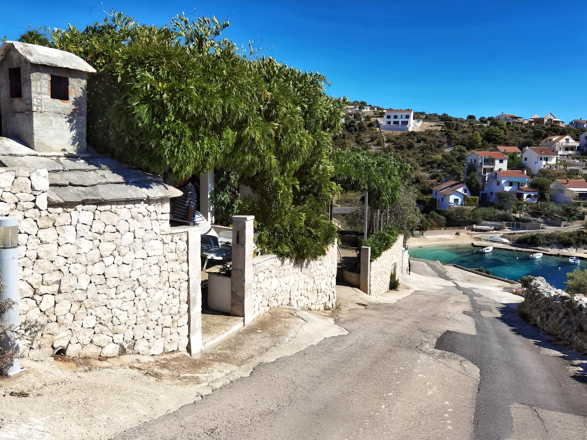 Marija - Beautiful Location Close to the sea - H