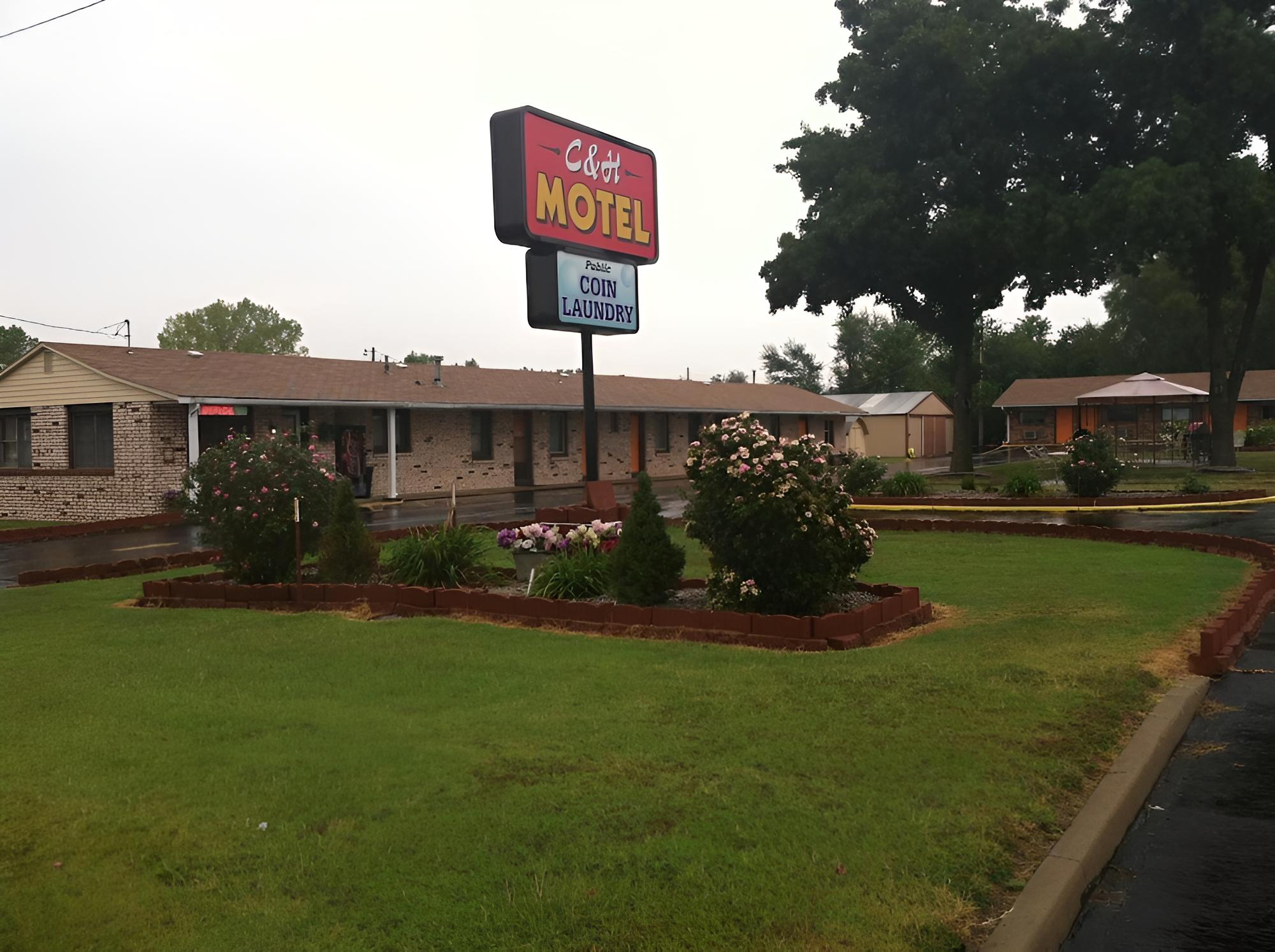 C&H Motel El Dorado Springs