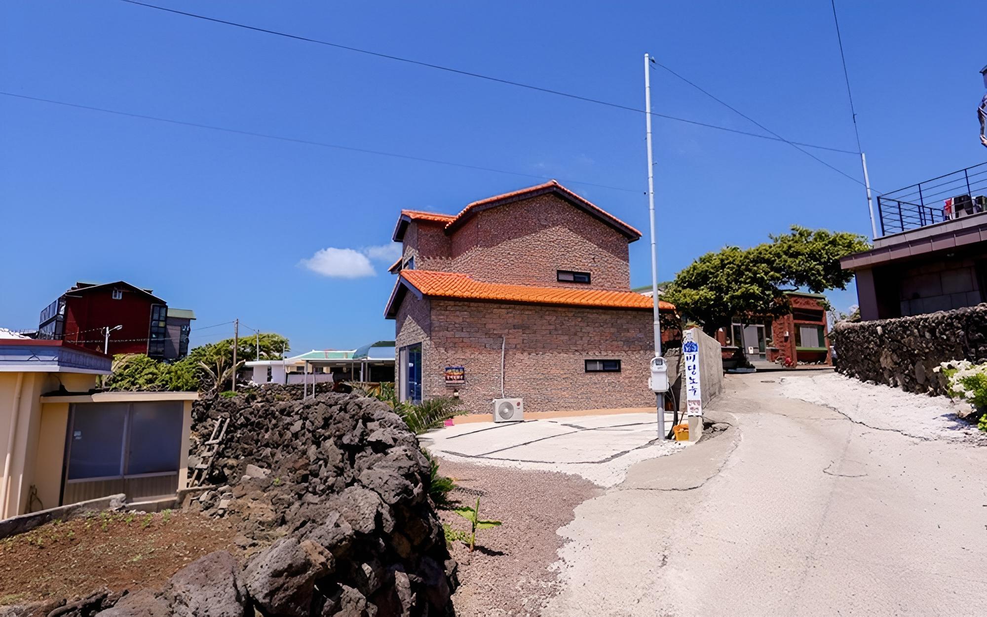 Jeju Badangnoeul Pension