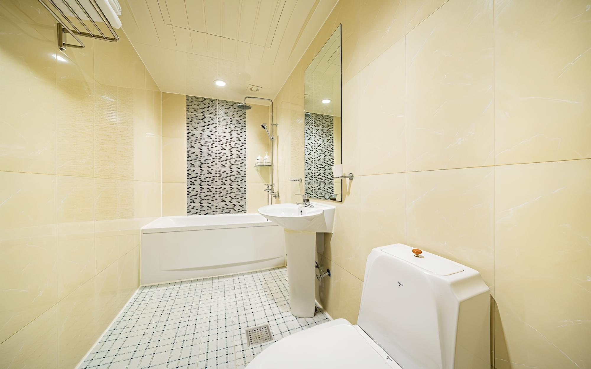 Photo 102