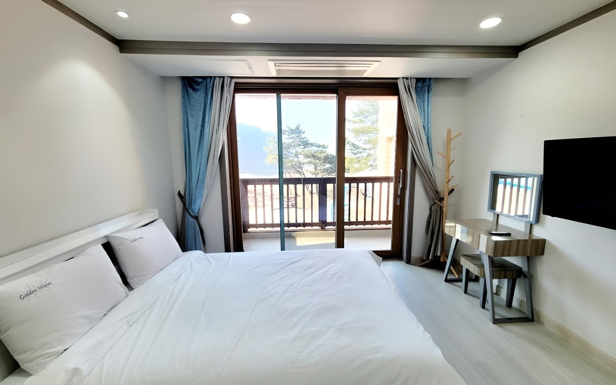 Taean Golden Wave Pension