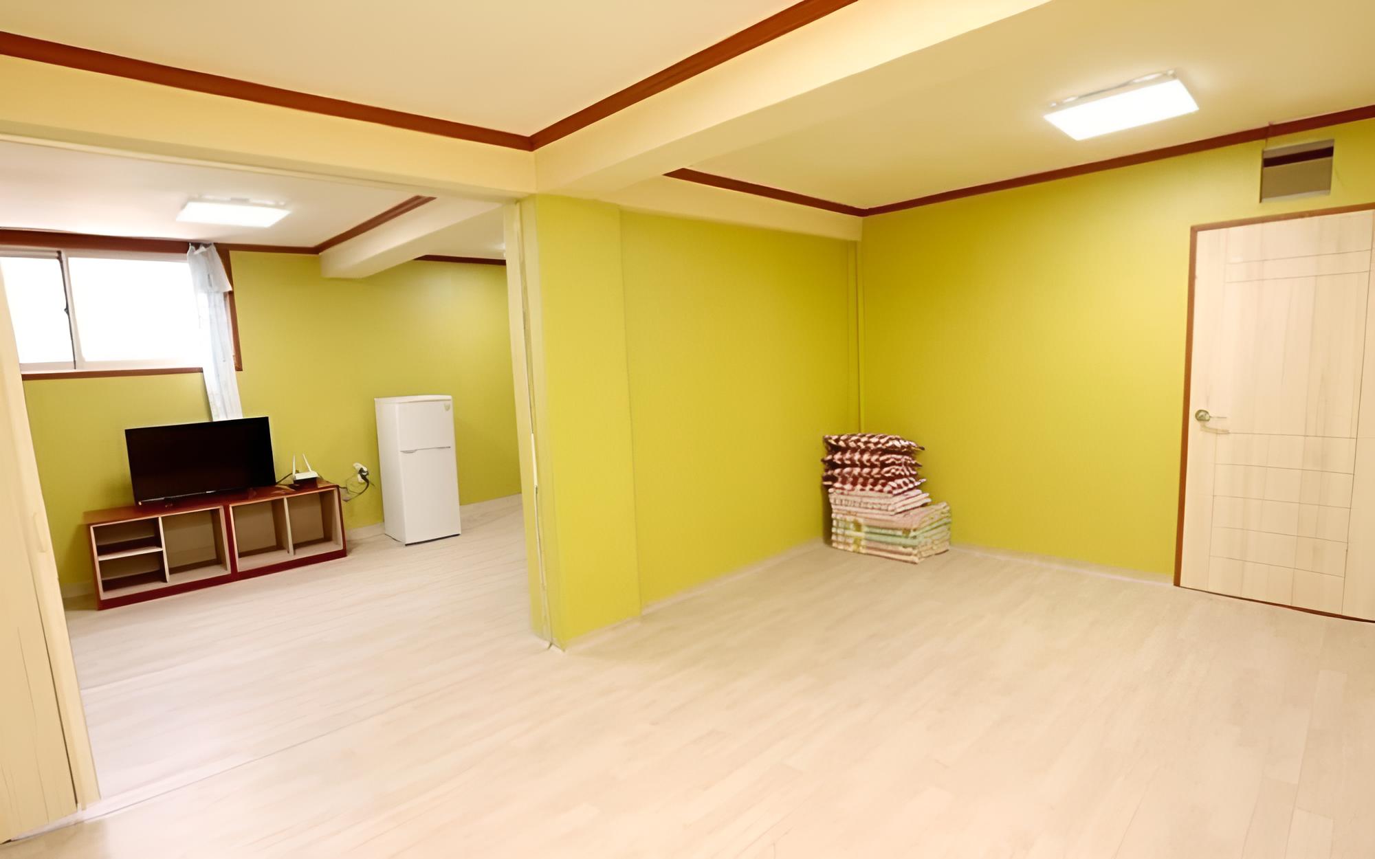 Hwaseong J House Pension view 5