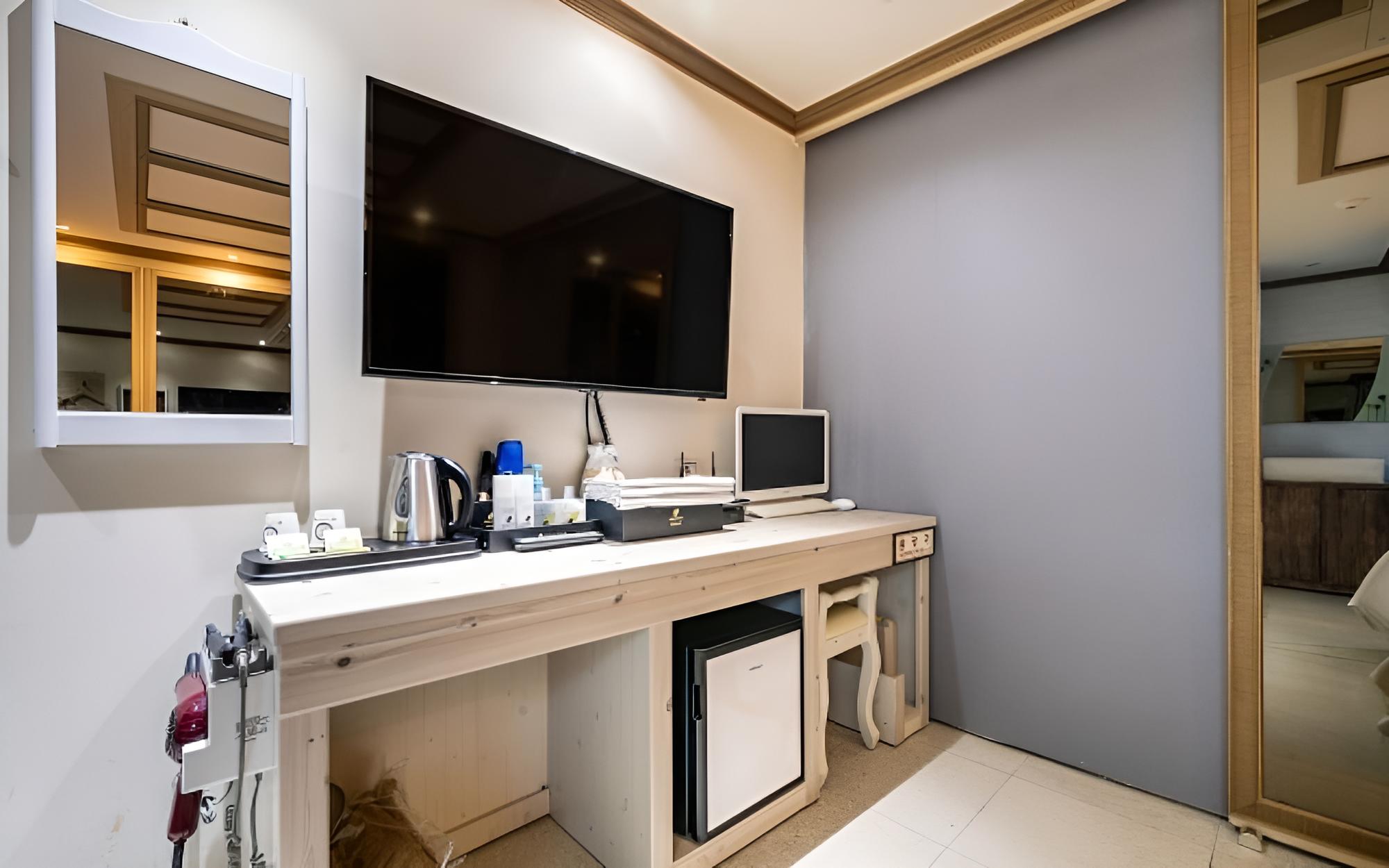 Wolgot Galaxy view 3