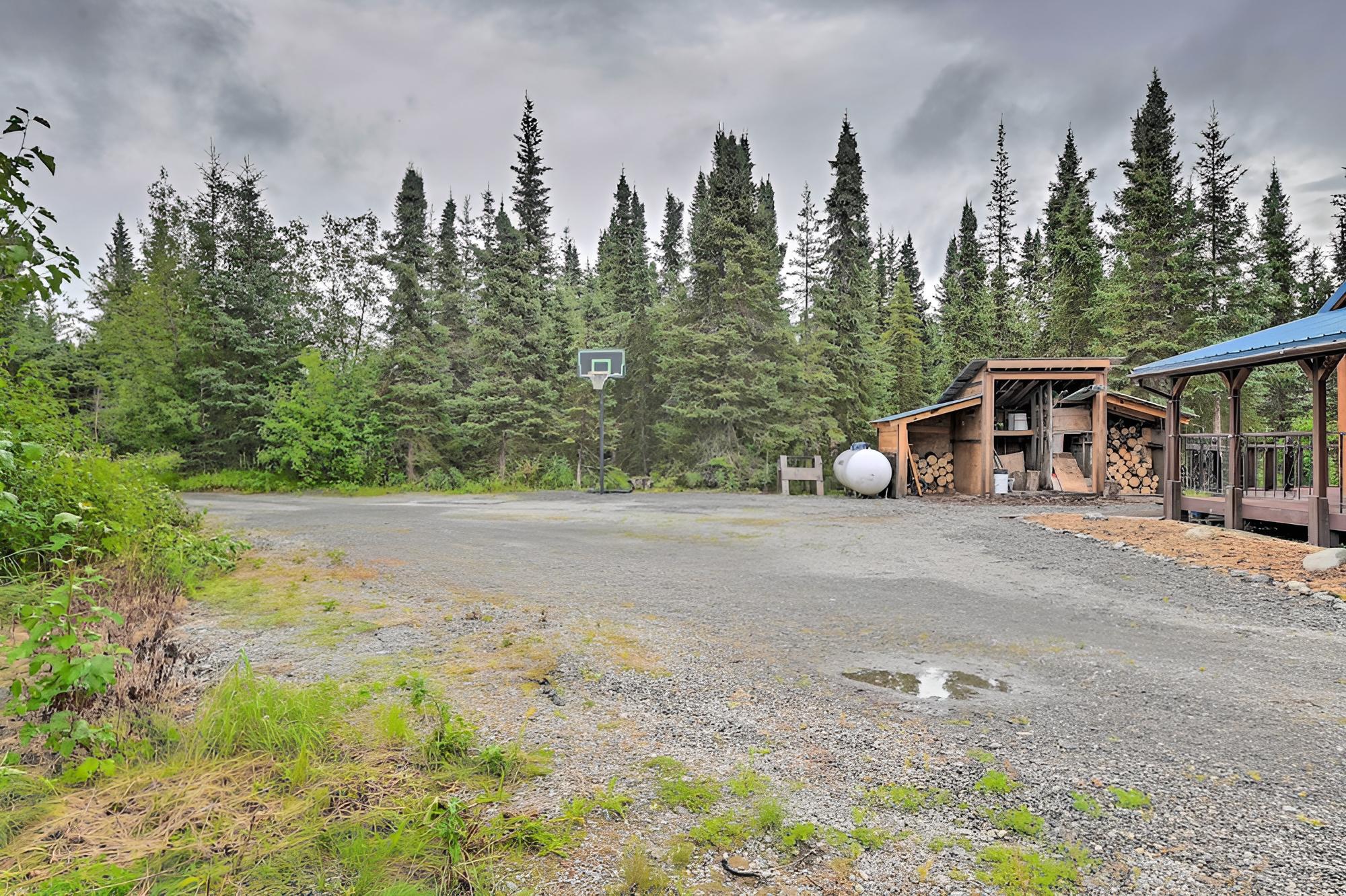 Outdoor Lover's Hideaway: Near Kasilof River!