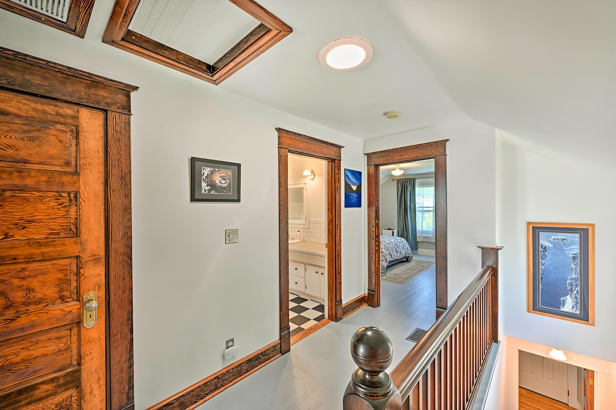 Sunny & Central Everett Home < 1 Mile to Dtwn!