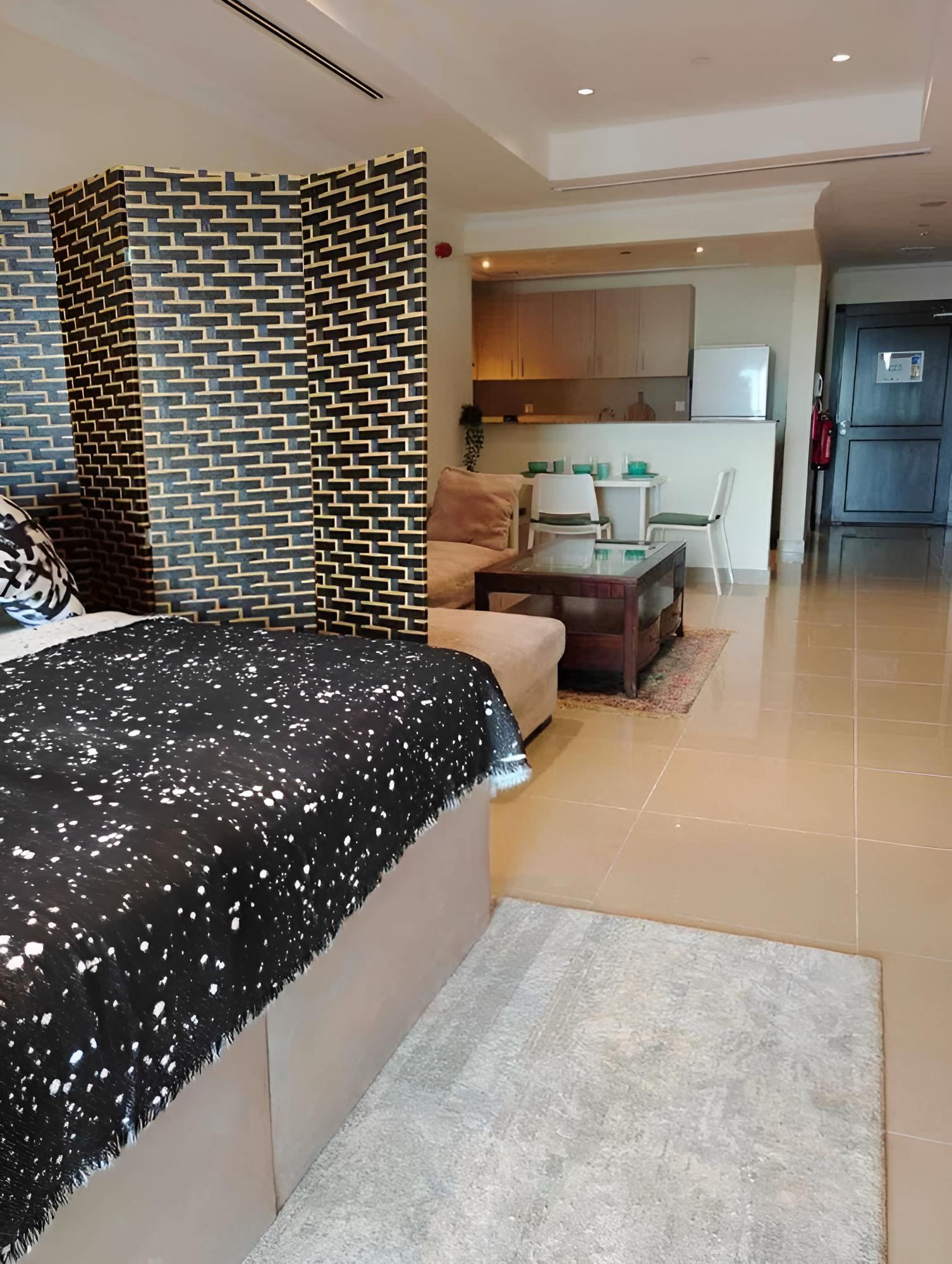 "sea View Studio, in Pearl"