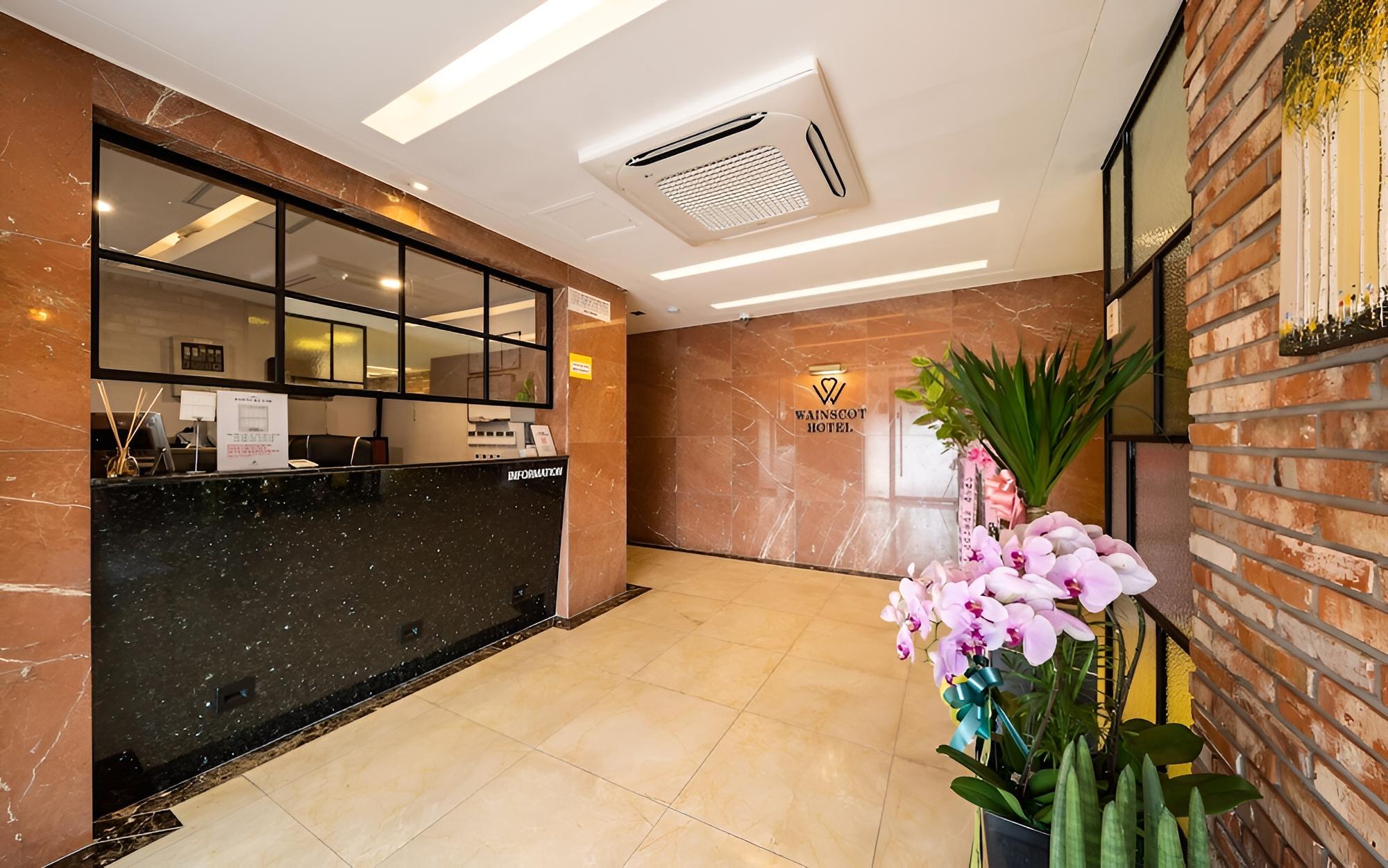 Ilsan Wainscot Hotel view 5