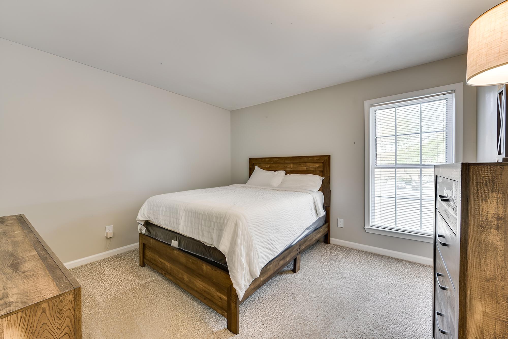 Baton Rouge Condo w/ Pool & Balcony, Near Golfing!