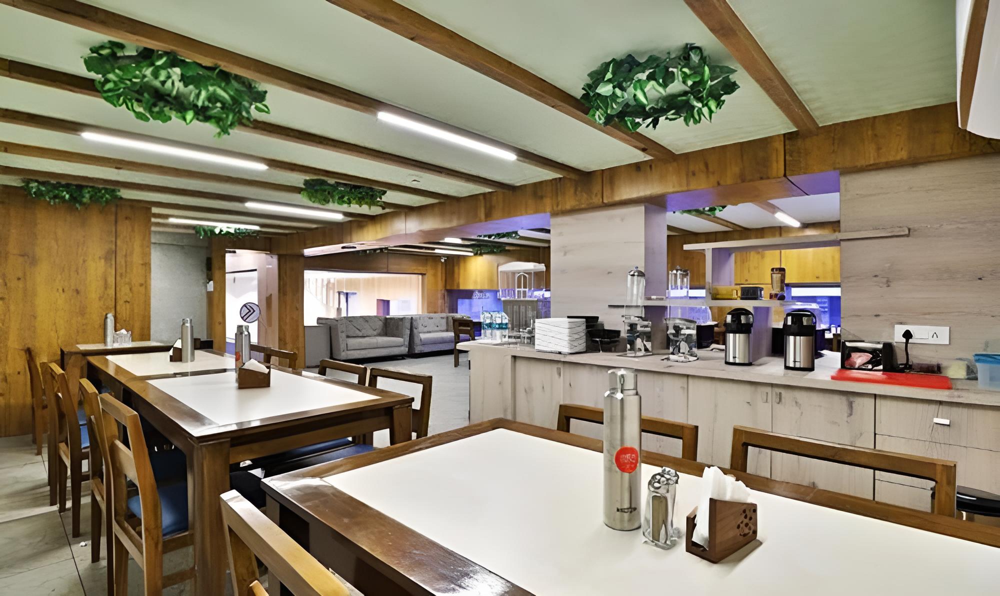 Fabhotel Prime 7 Orbit