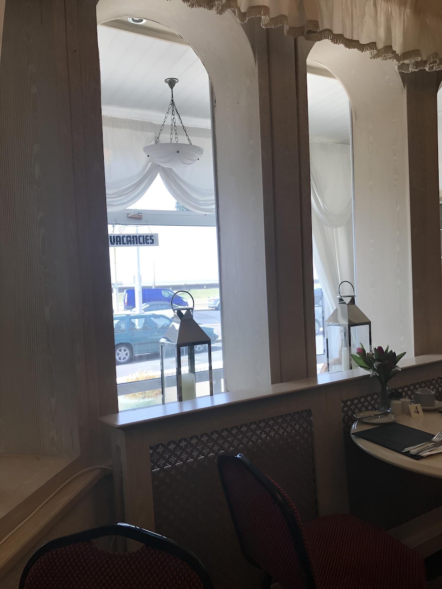 Kingsbury Hotel