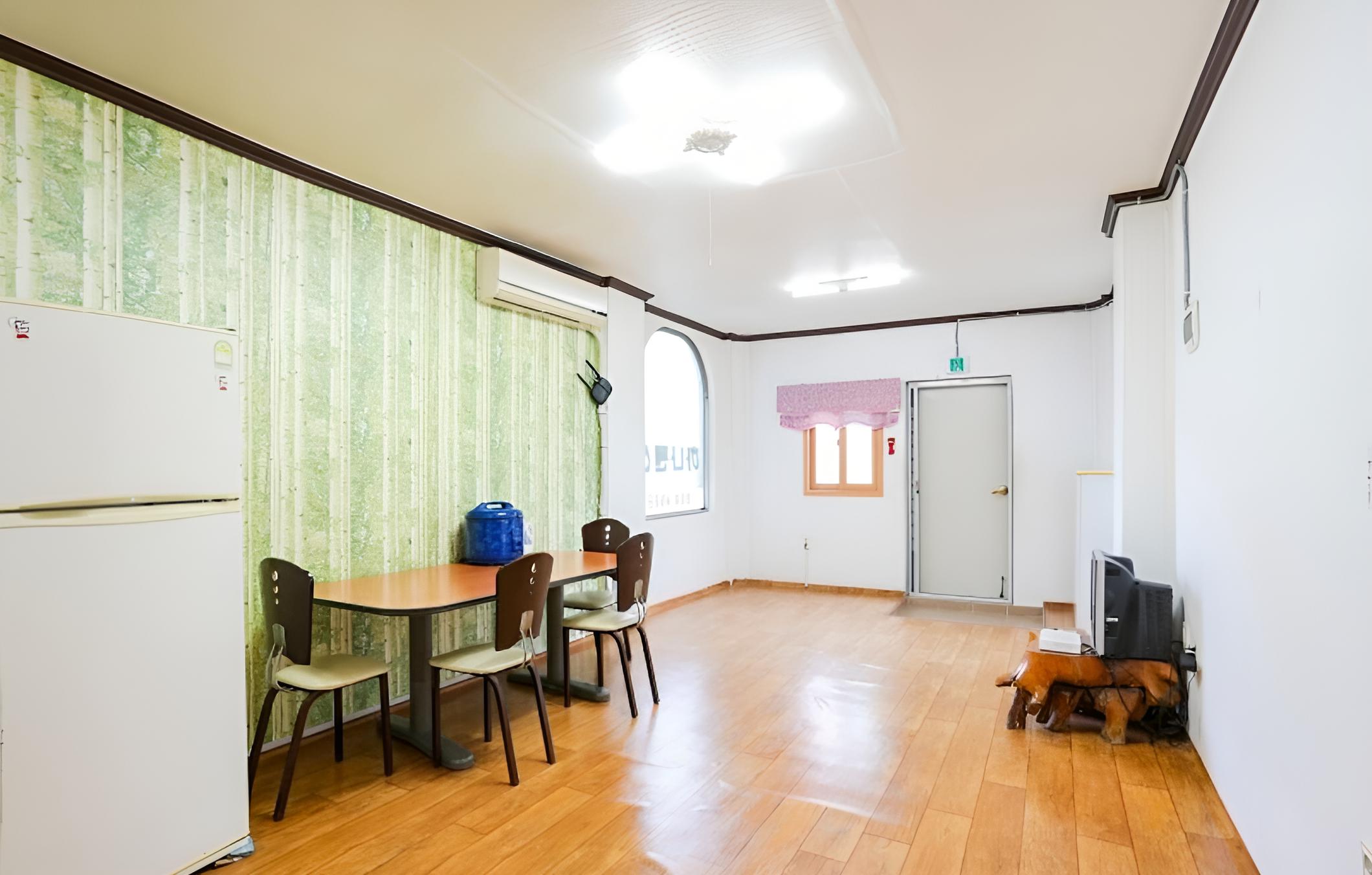 Yeoju Hana Pension