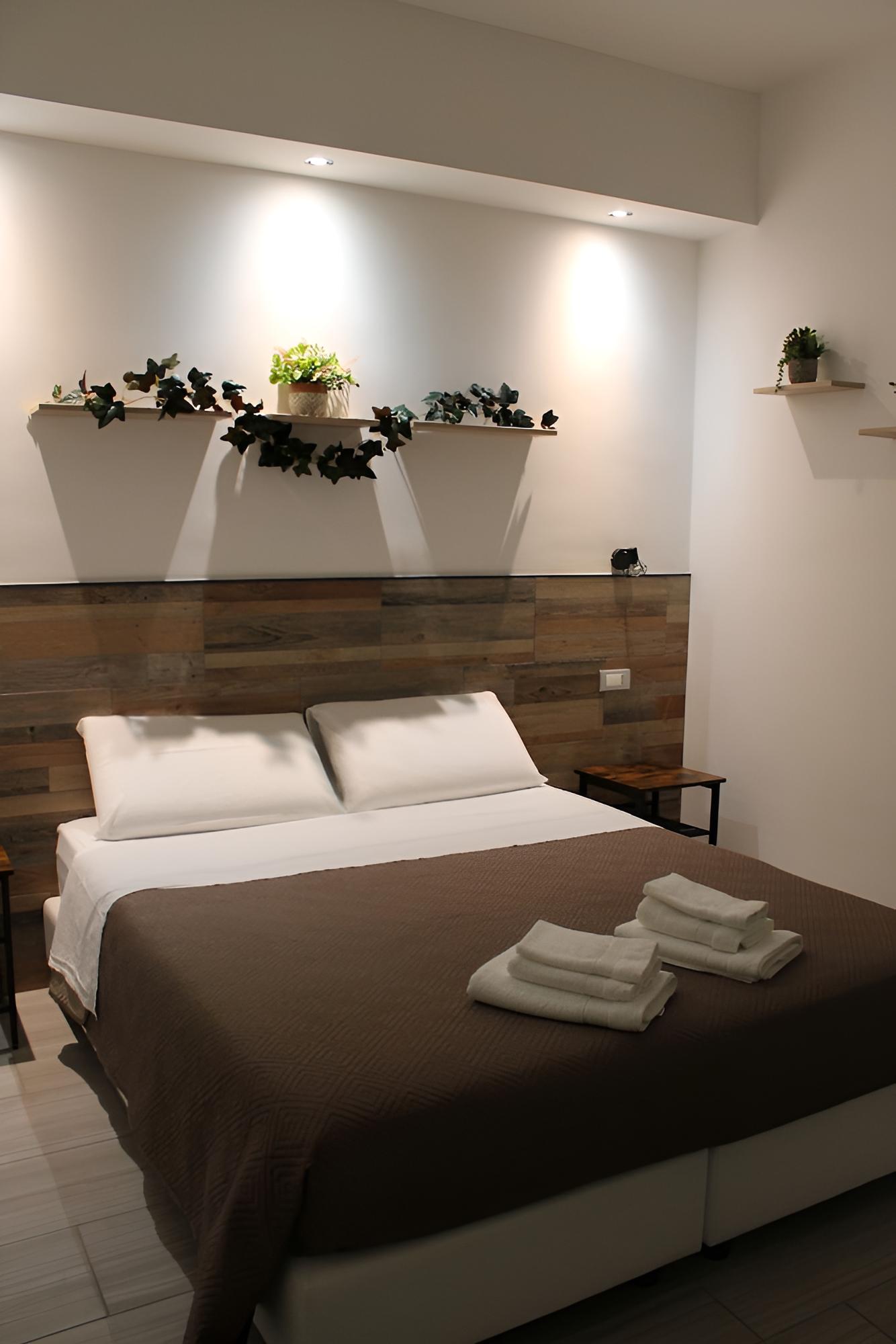Zaro Suites