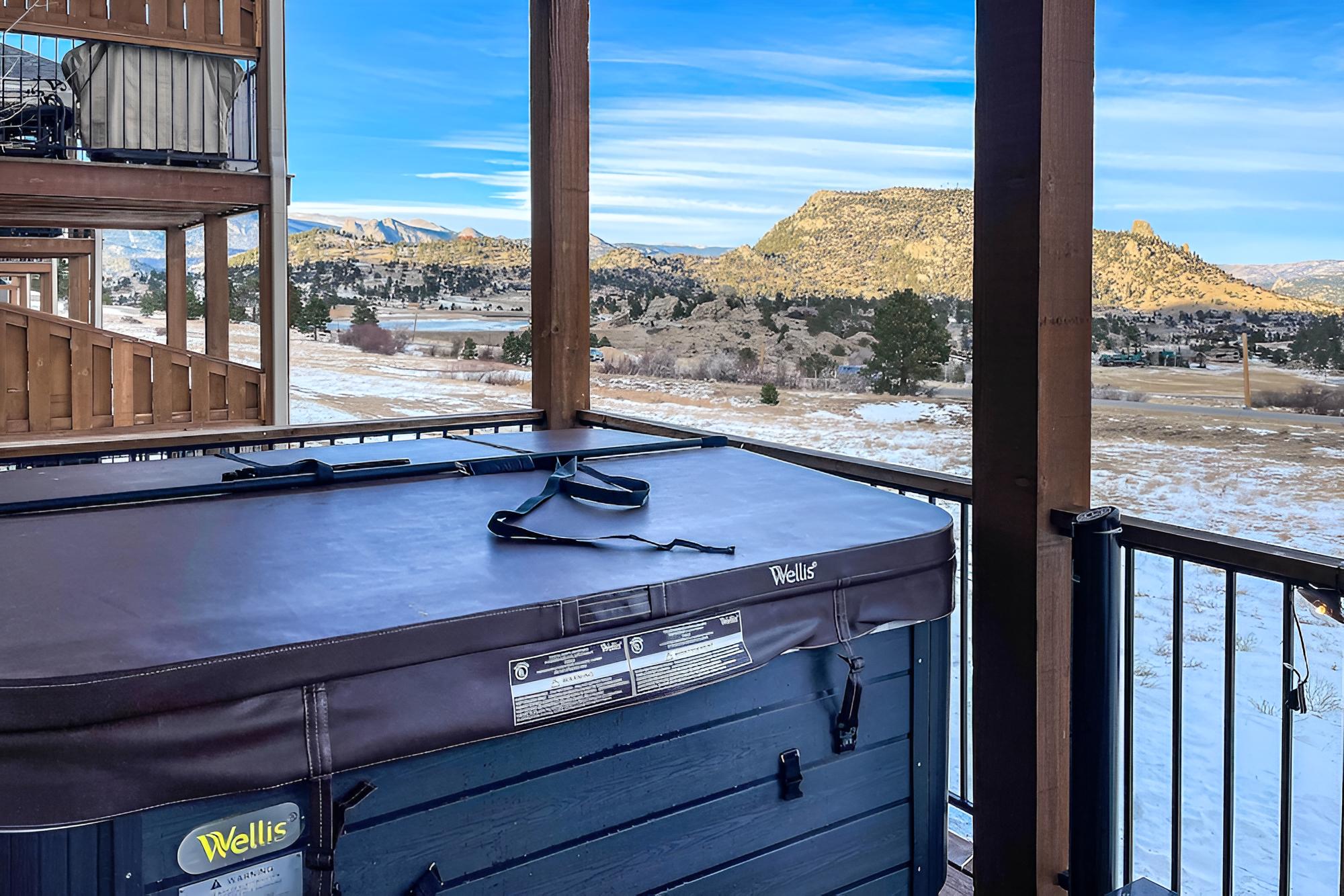 Estes Park Home w/ Hot Tub ~ 5 Mi to Rmnp!
