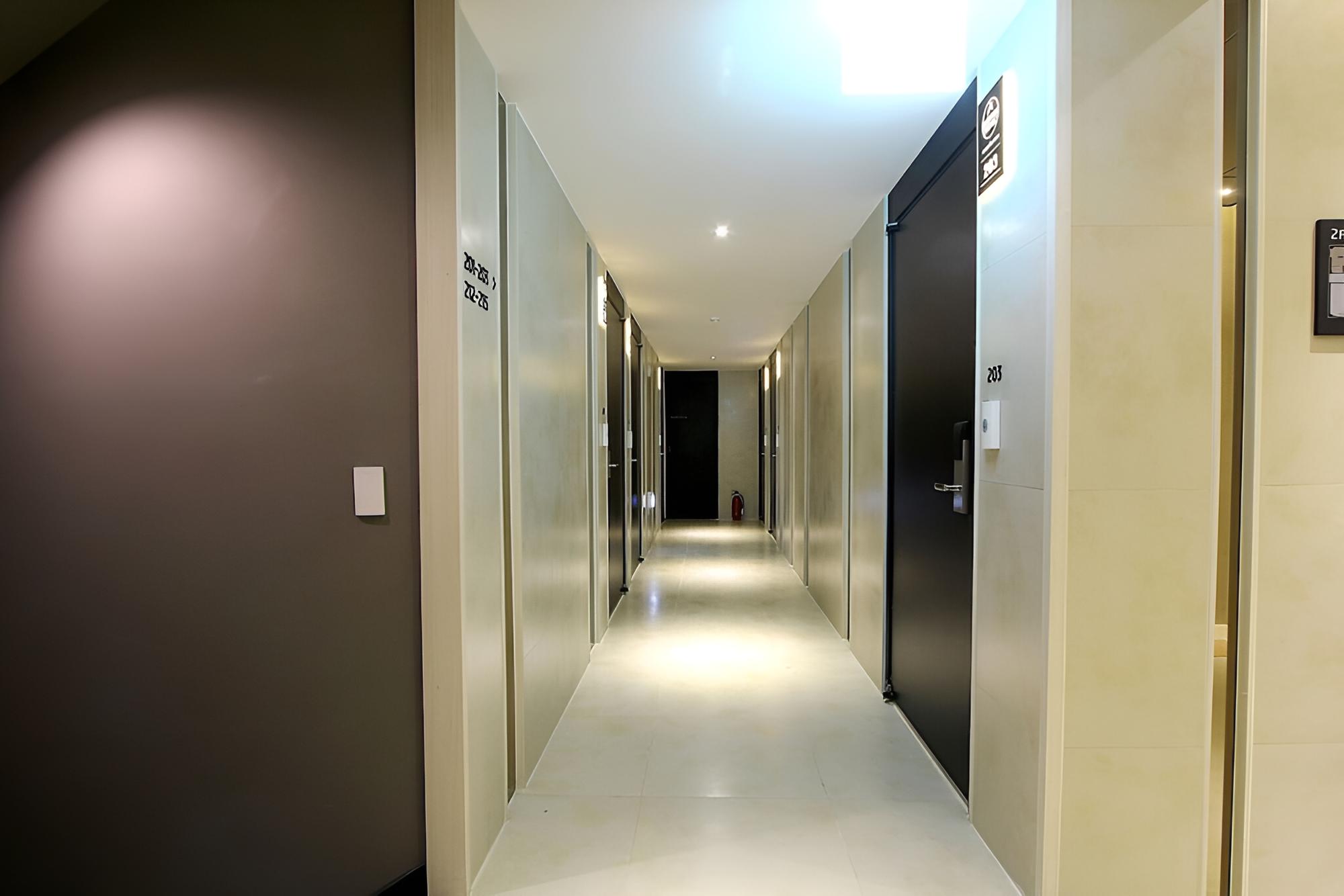 Busan Gwangalli 2 Heaven Hotel — 11