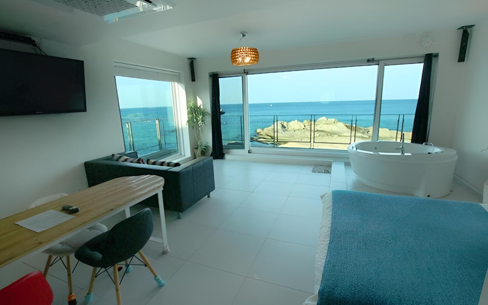 Goseong Paradise Cove Pension