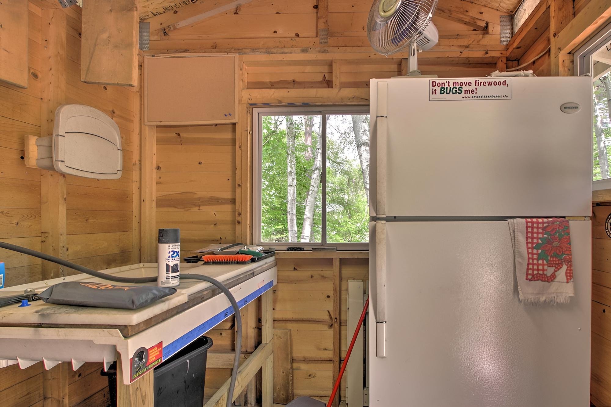 Lakefront Cabin w/ Deck, Games, & Views!