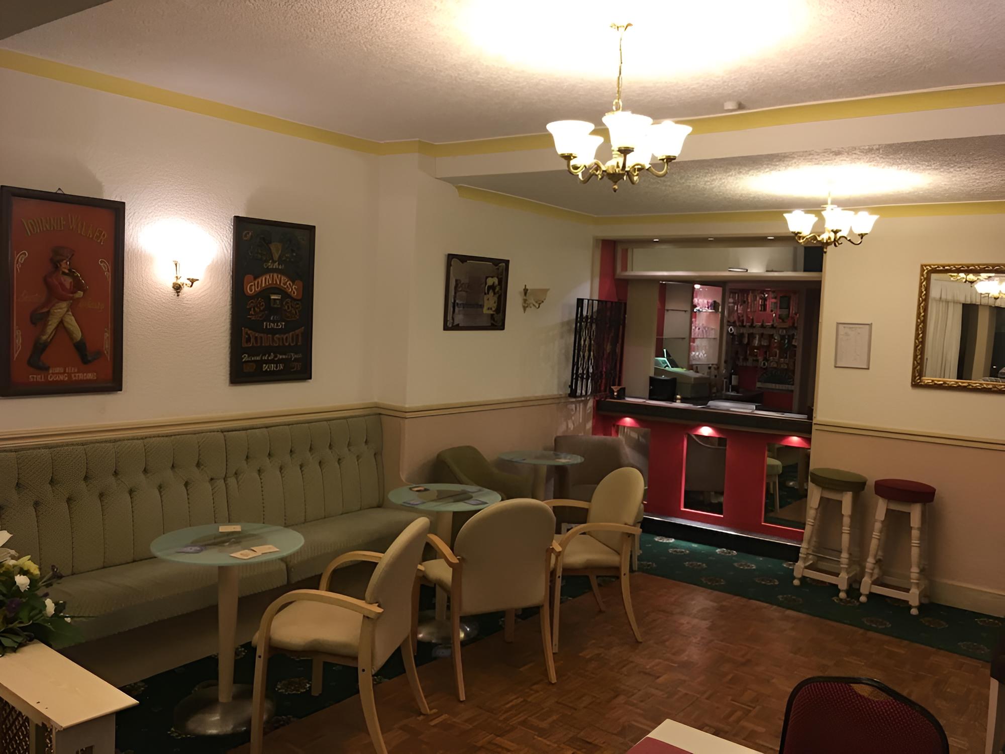 Kingsbury Hotel