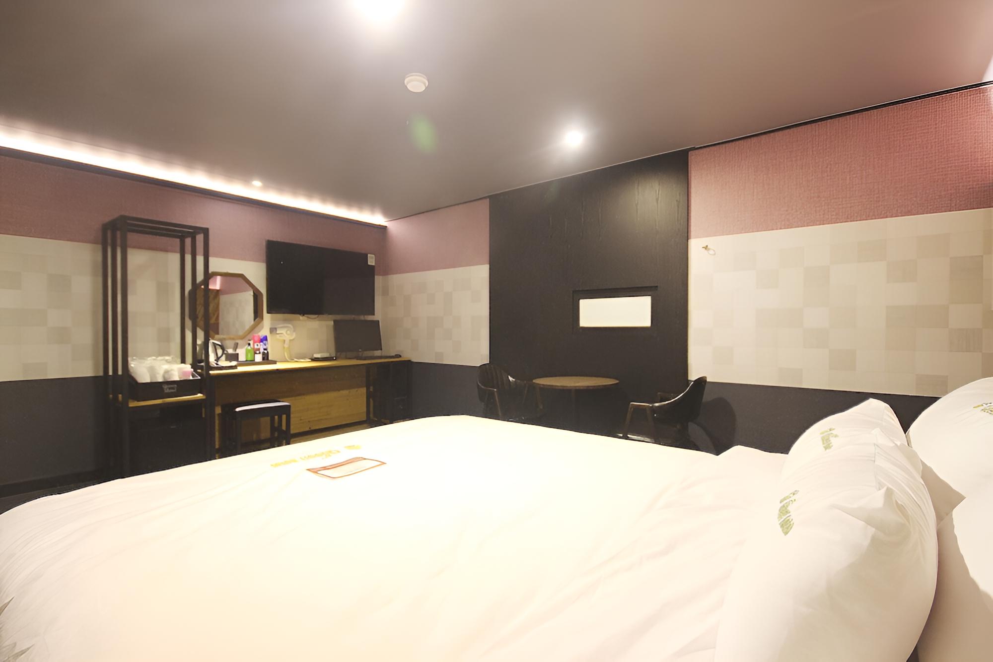 Busan Hadan Queen view 2