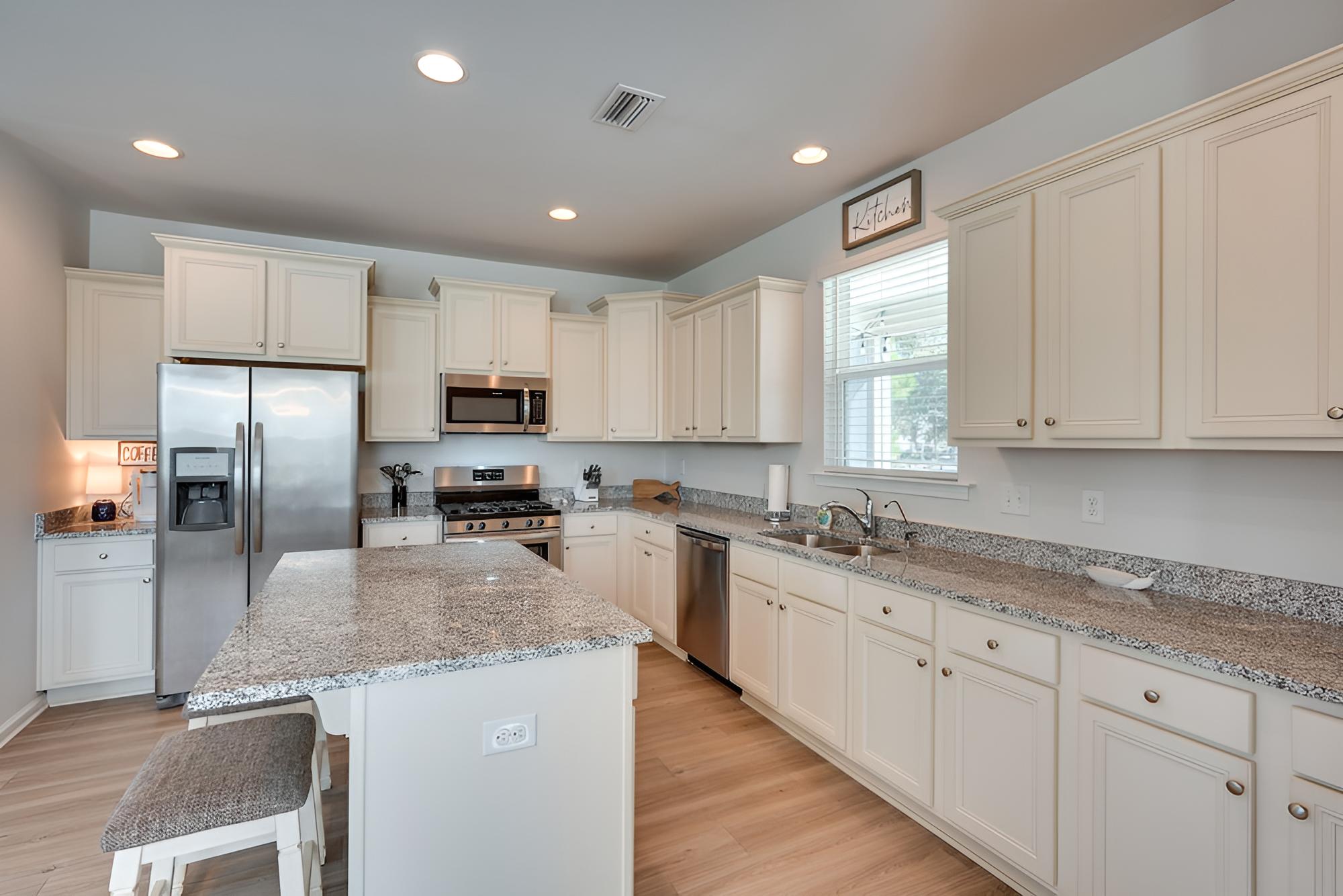 Beachy Port St Joe Home: On-site Boardwalk Access!