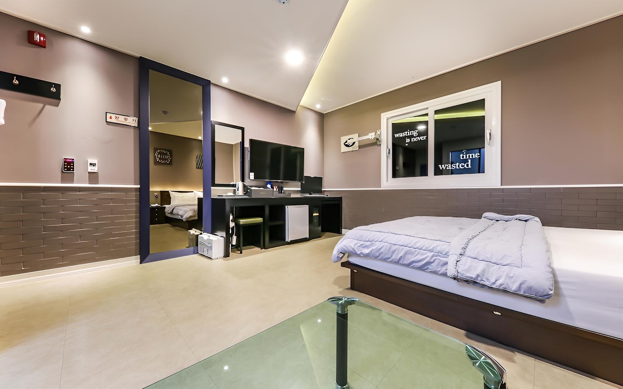 Yeongdong Call Self Check-in Motel
