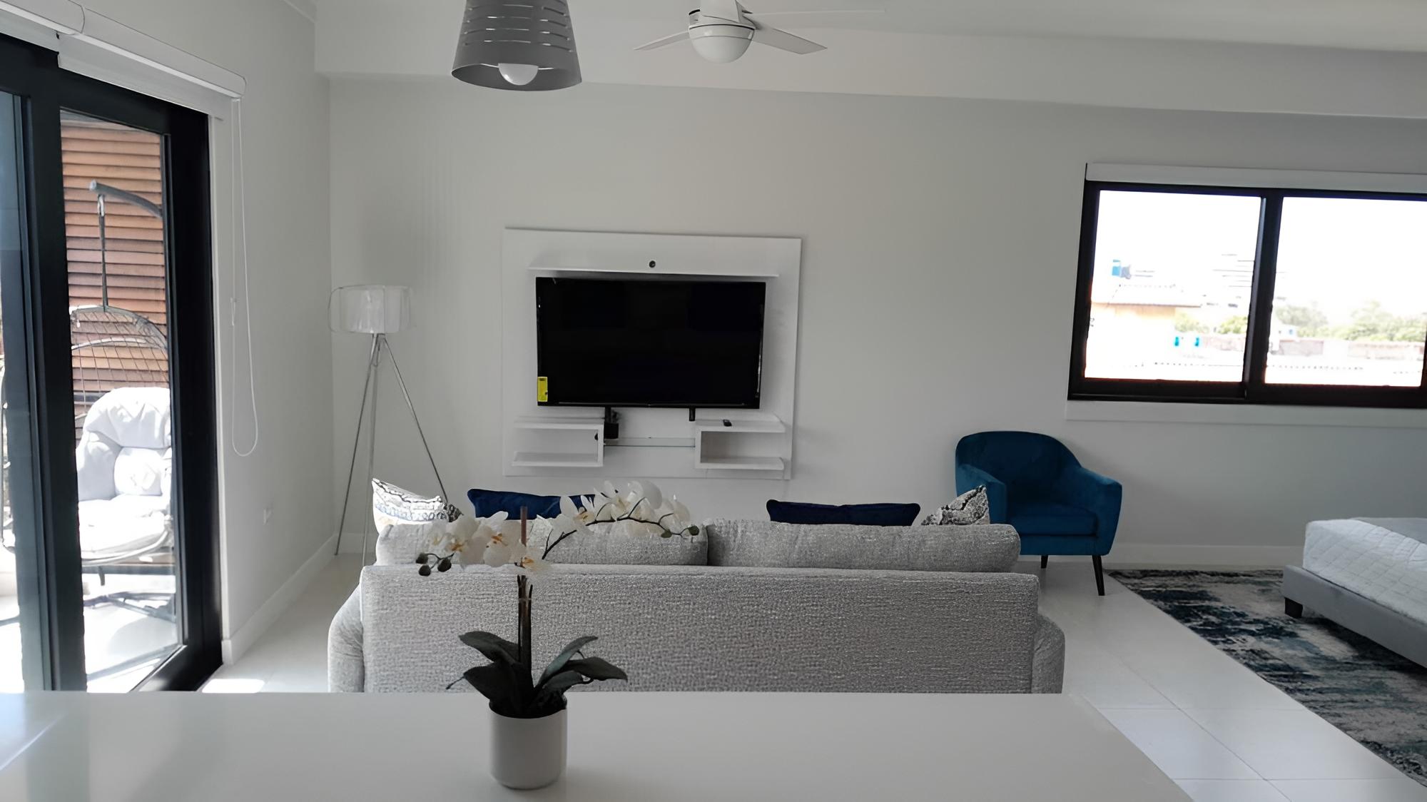 Comfy Studio with rooftop pool