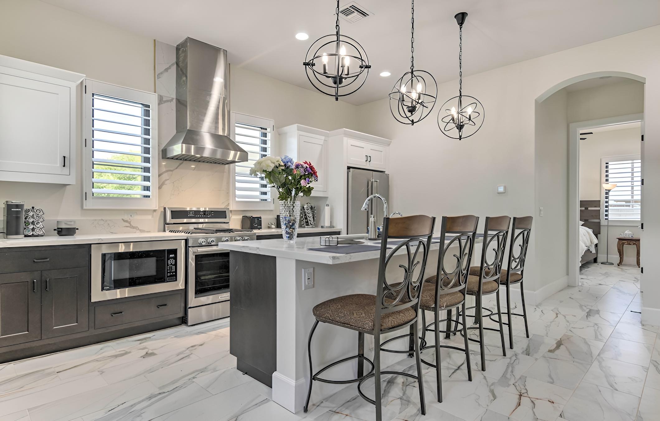 Gilbert Family Home ~ 30 Mi to Downtown Phoenix!