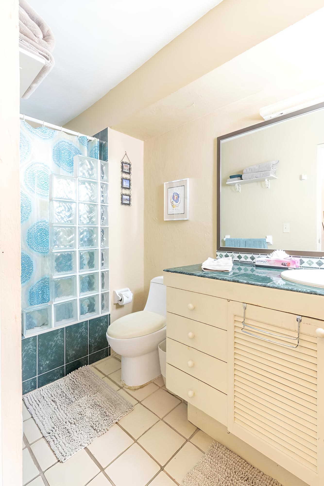 Warm Cozy 1bed Condo Close to Everything Your Los Cabos Home Away From Home